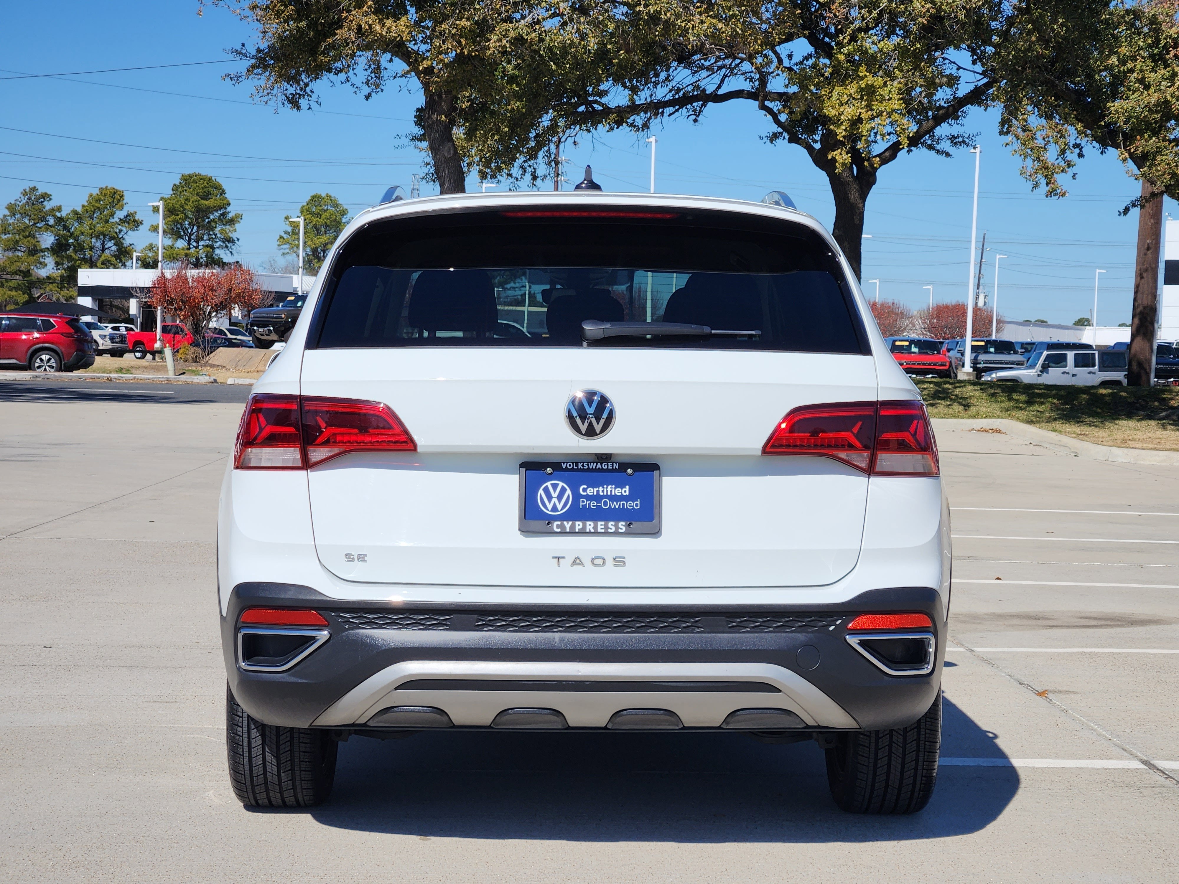 2024 Volkswagen Taos SE