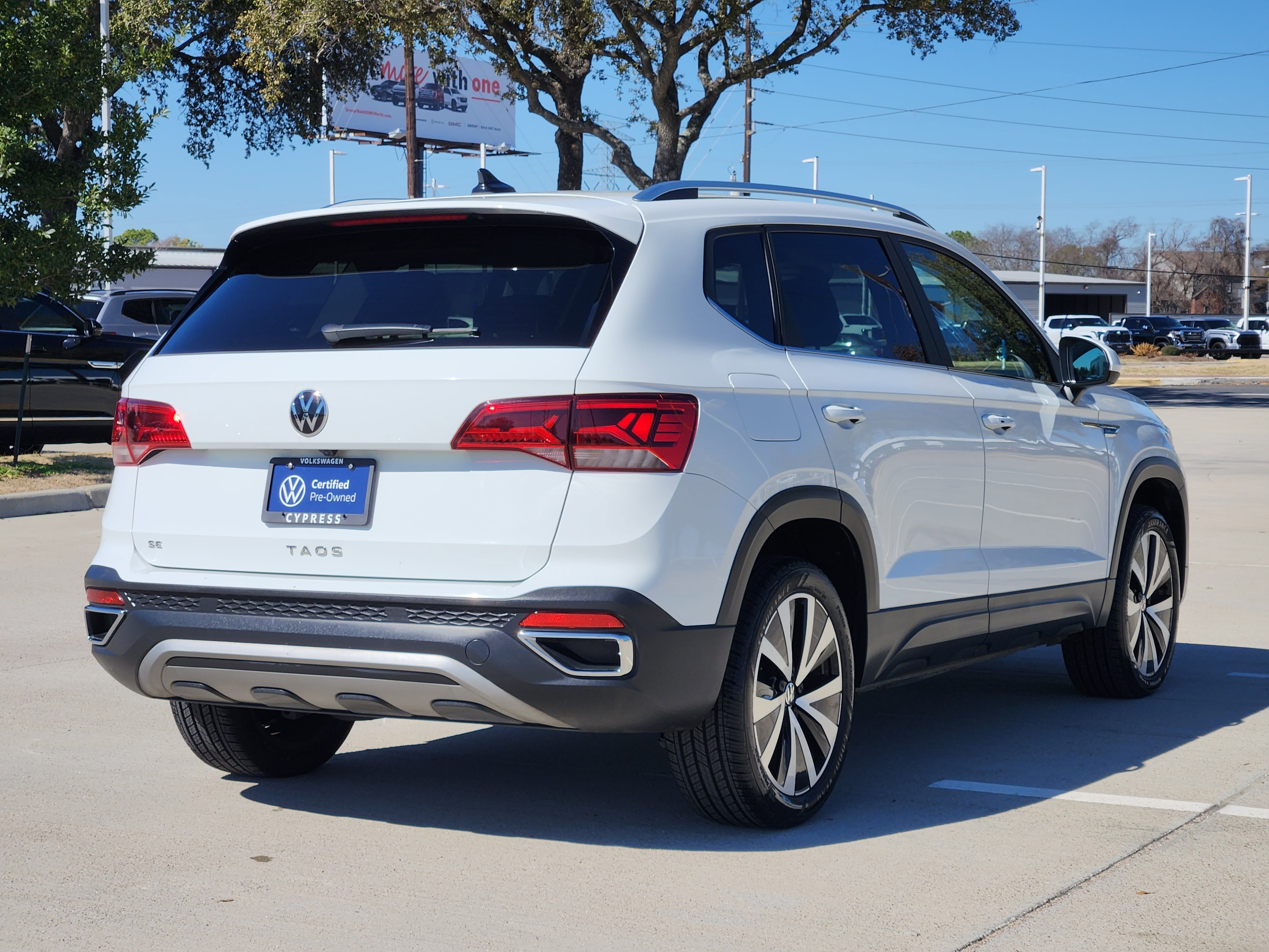 2024 Volkswagen Taos SE