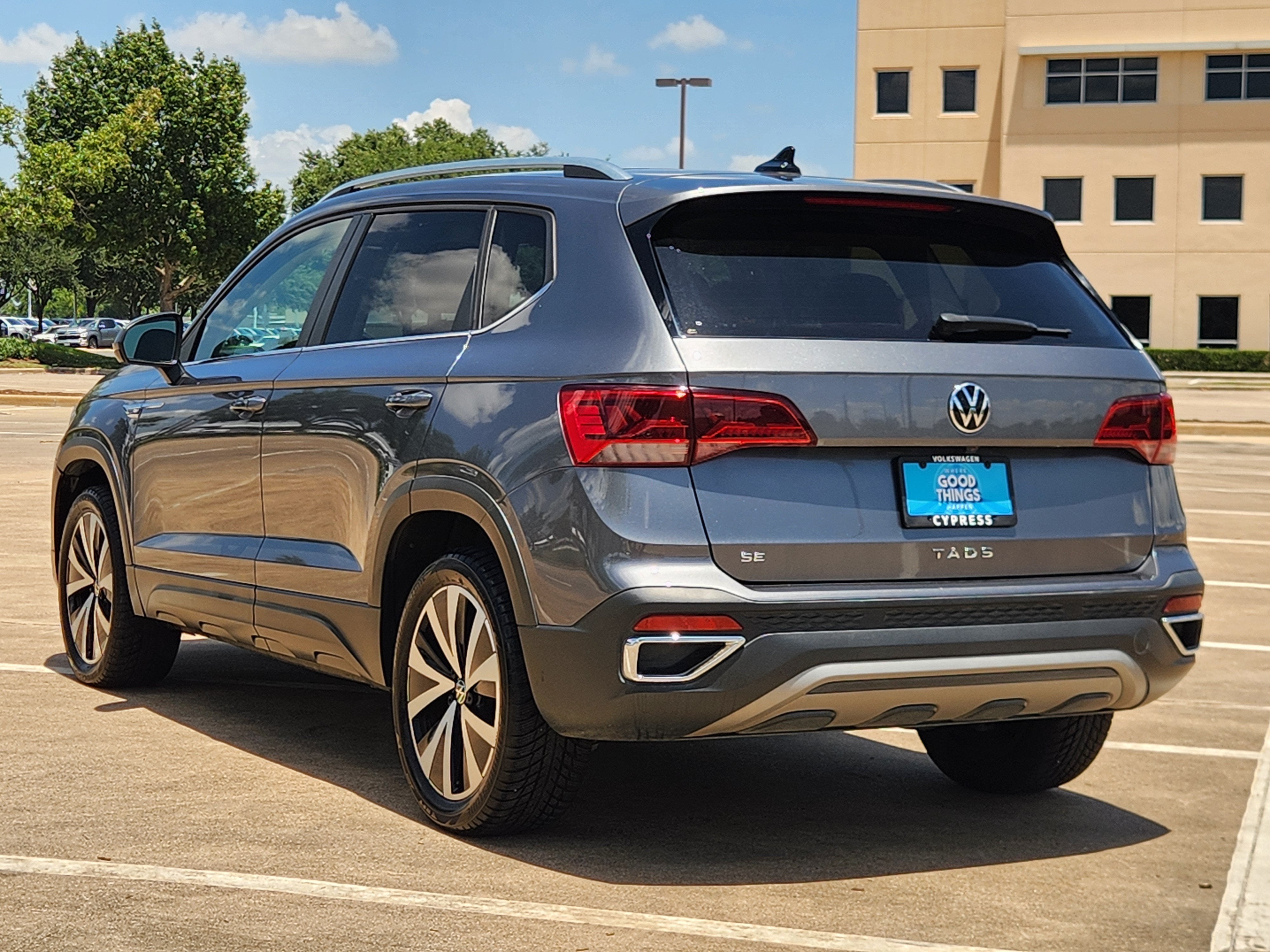 2022 Volkswagen Taos SE
