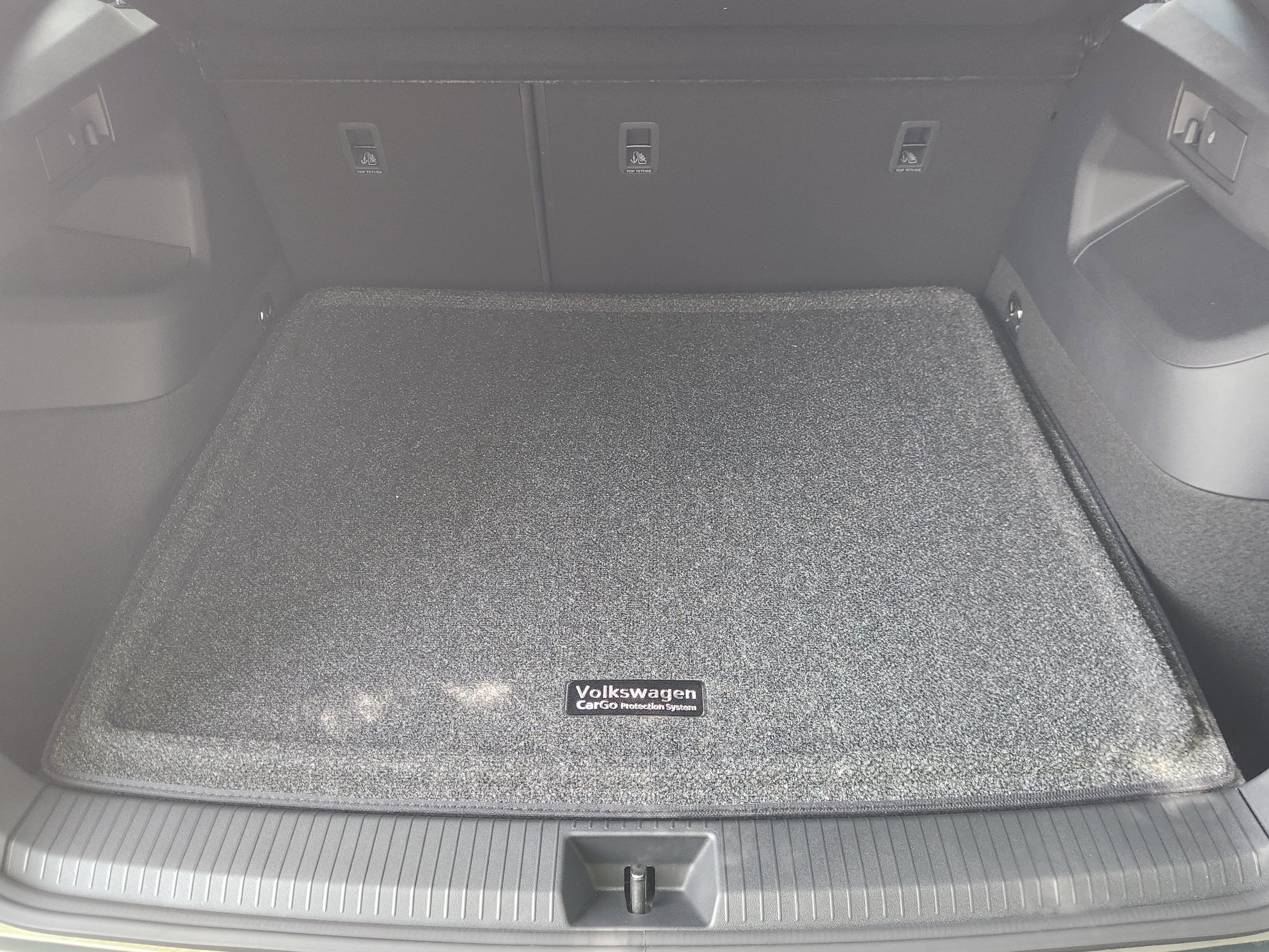 2026 Volkswagen Tiguan SEL R-Line Turbo