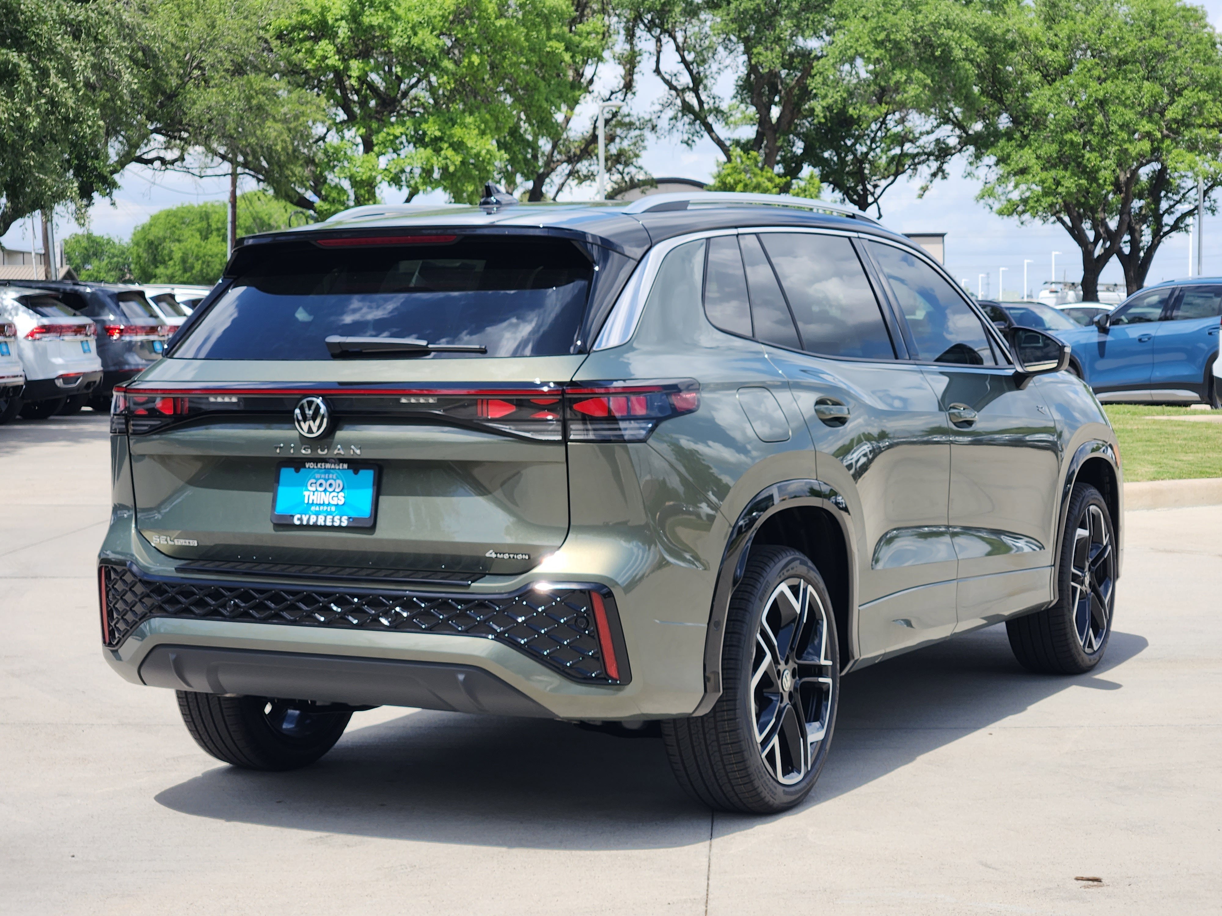 2026 Volkswagen Tiguan SEL R-Line Turbo