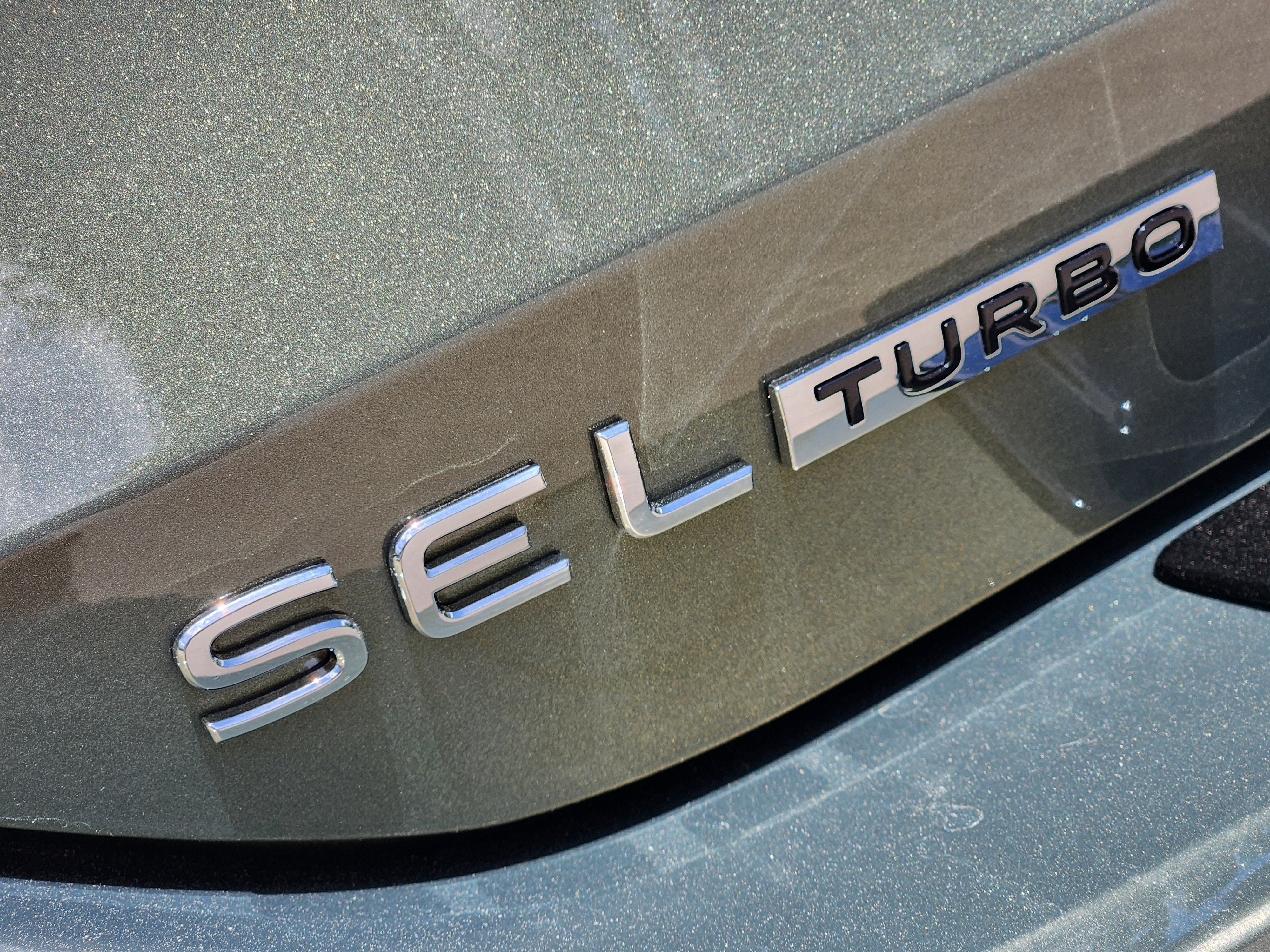 2026 Volkswagen Tiguan SEL R-Line Turbo