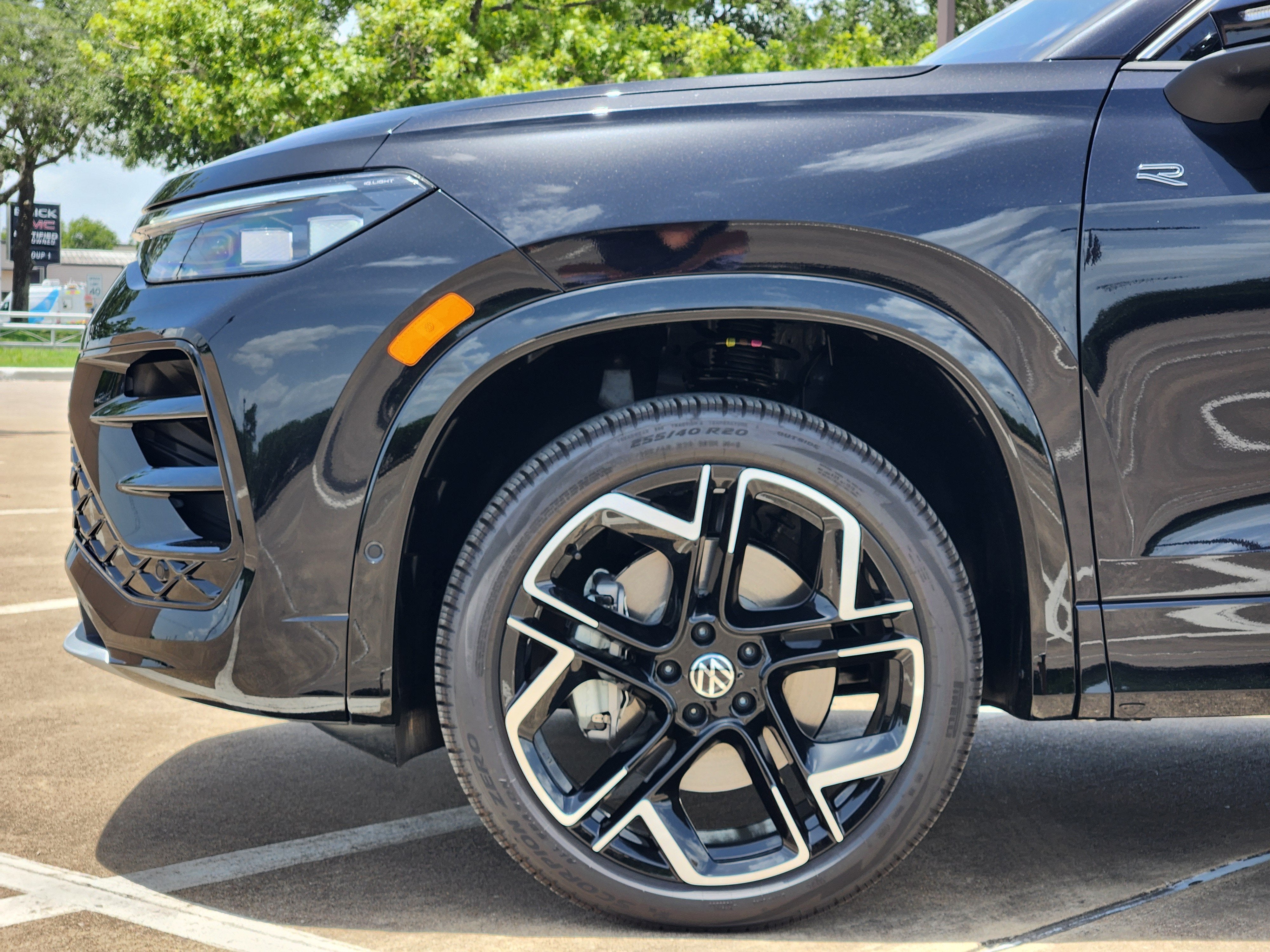 2026 Volkswagen Tiguan SEL R-Line Turbo