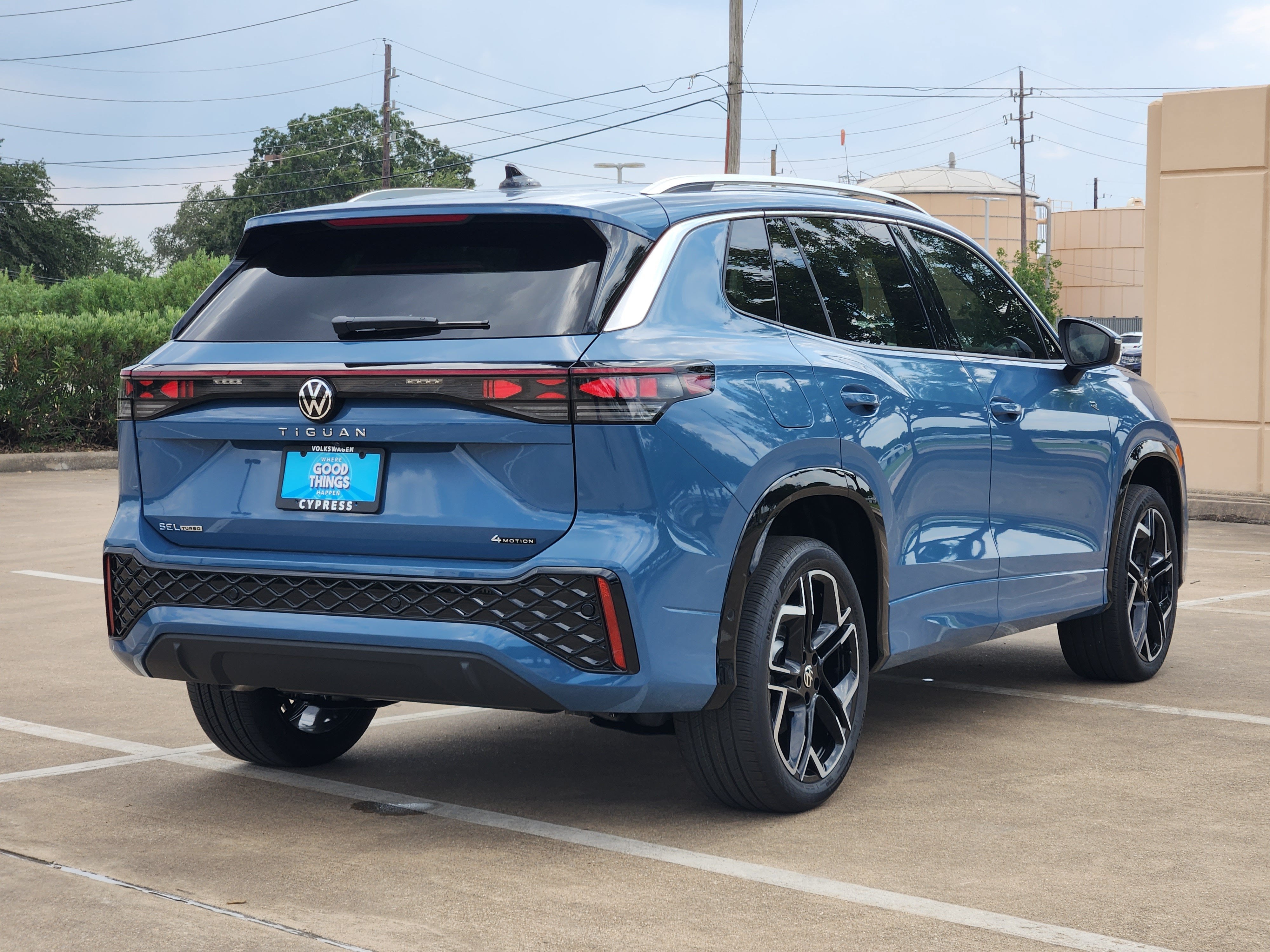 2026 Volkswagen Tiguan SEL R-Line Turbo