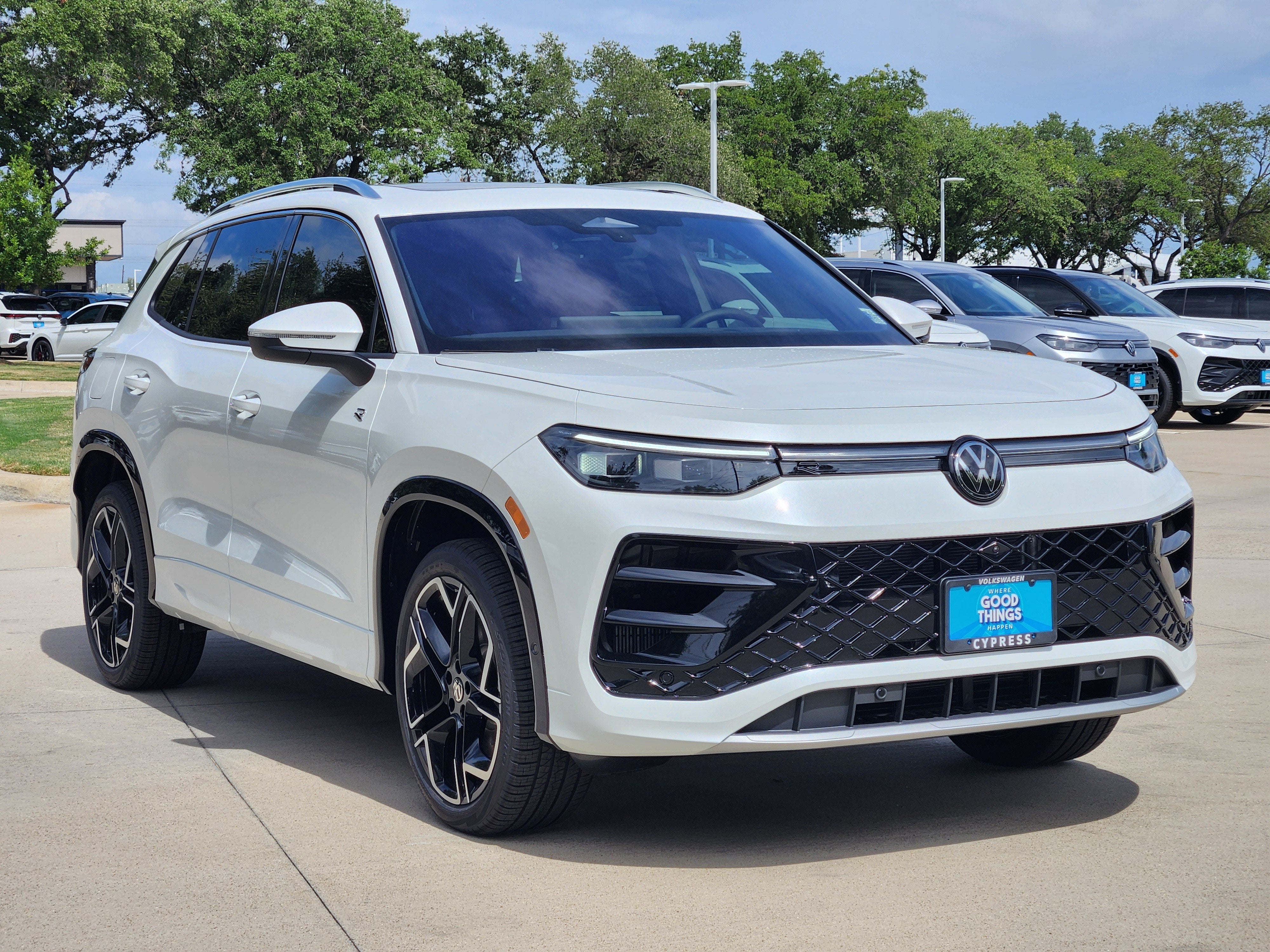 2026 Volkswagen Tiguan SEL R-Line Turbo