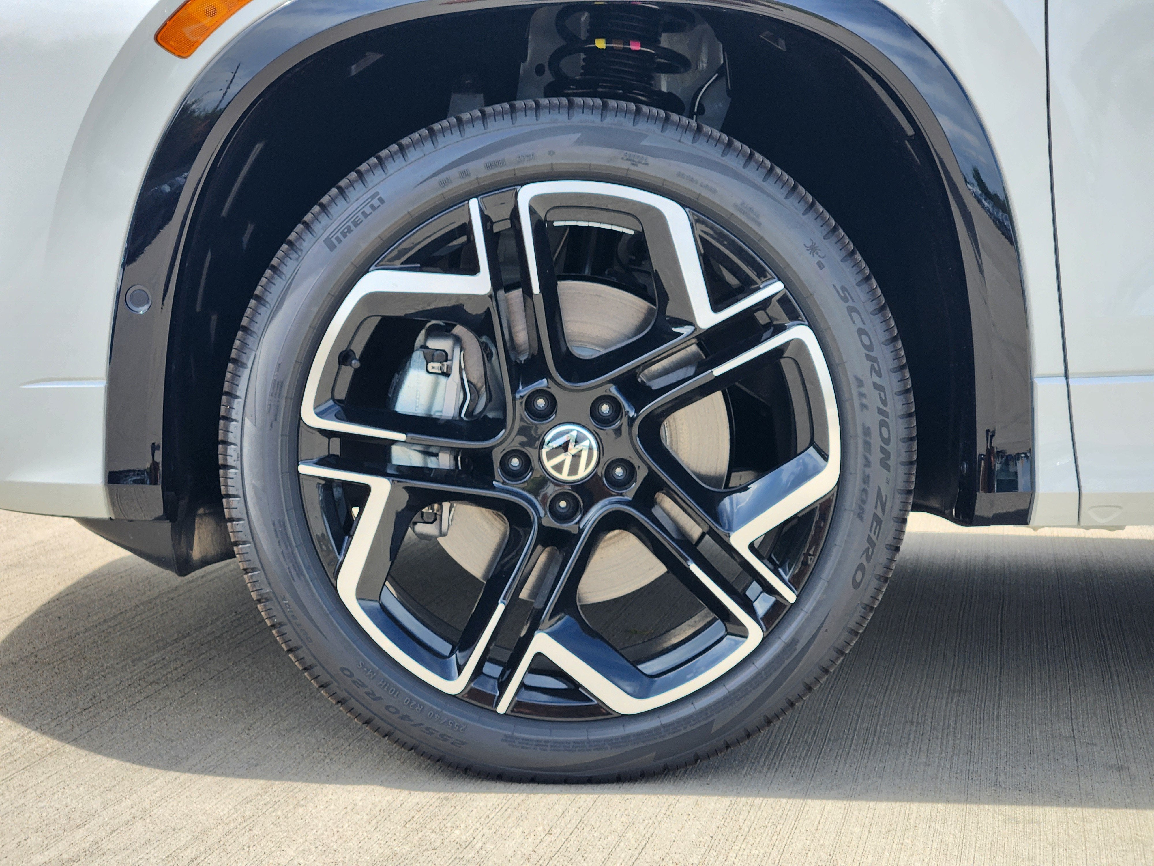 2026 Volkswagen Tiguan SEL R-Line Turbo