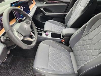 2026 Volkswagen Tiguan SEL R-Line Turbo