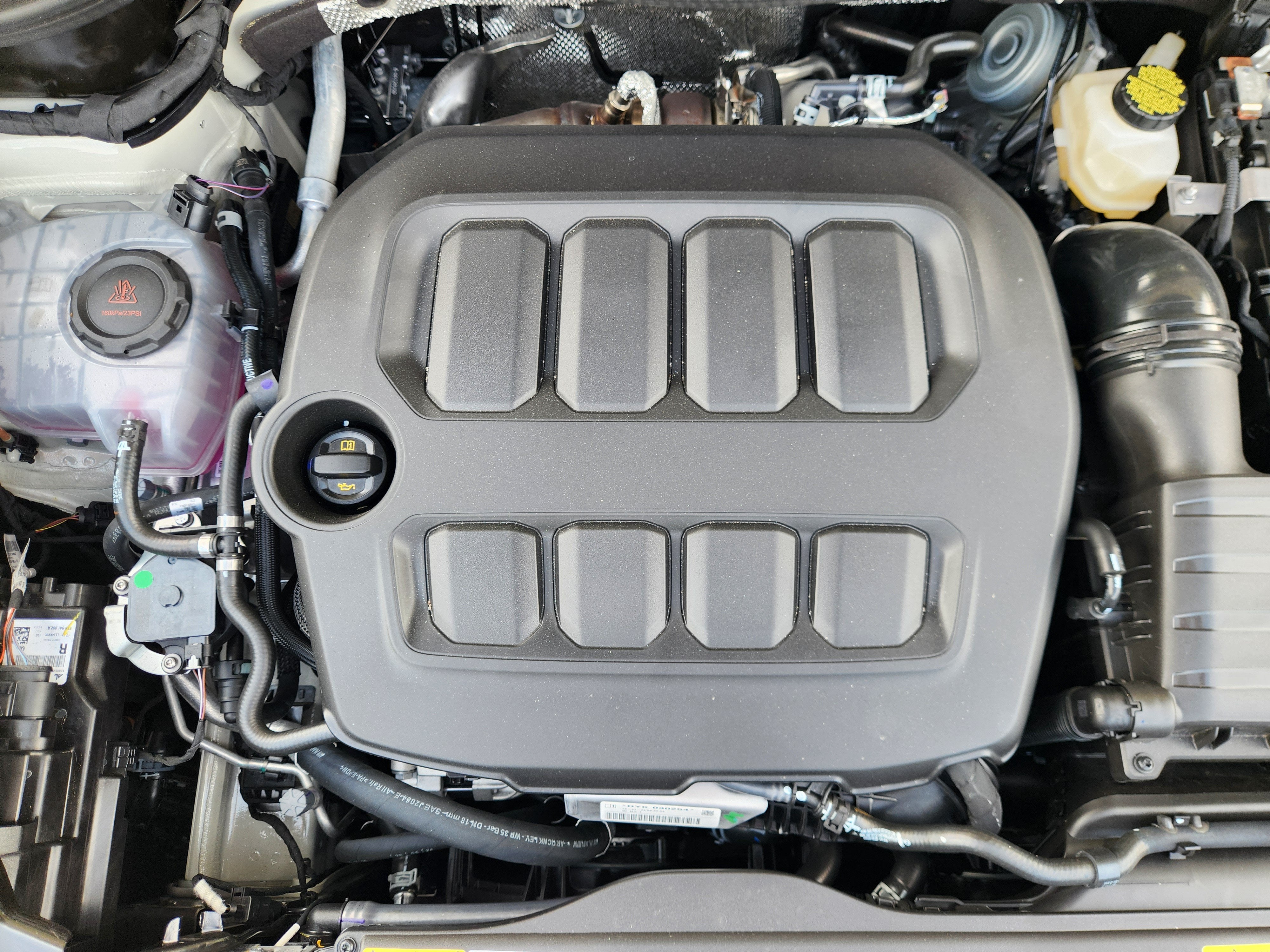 2026 Volkswagen Tiguan SEL R-Line Turbo