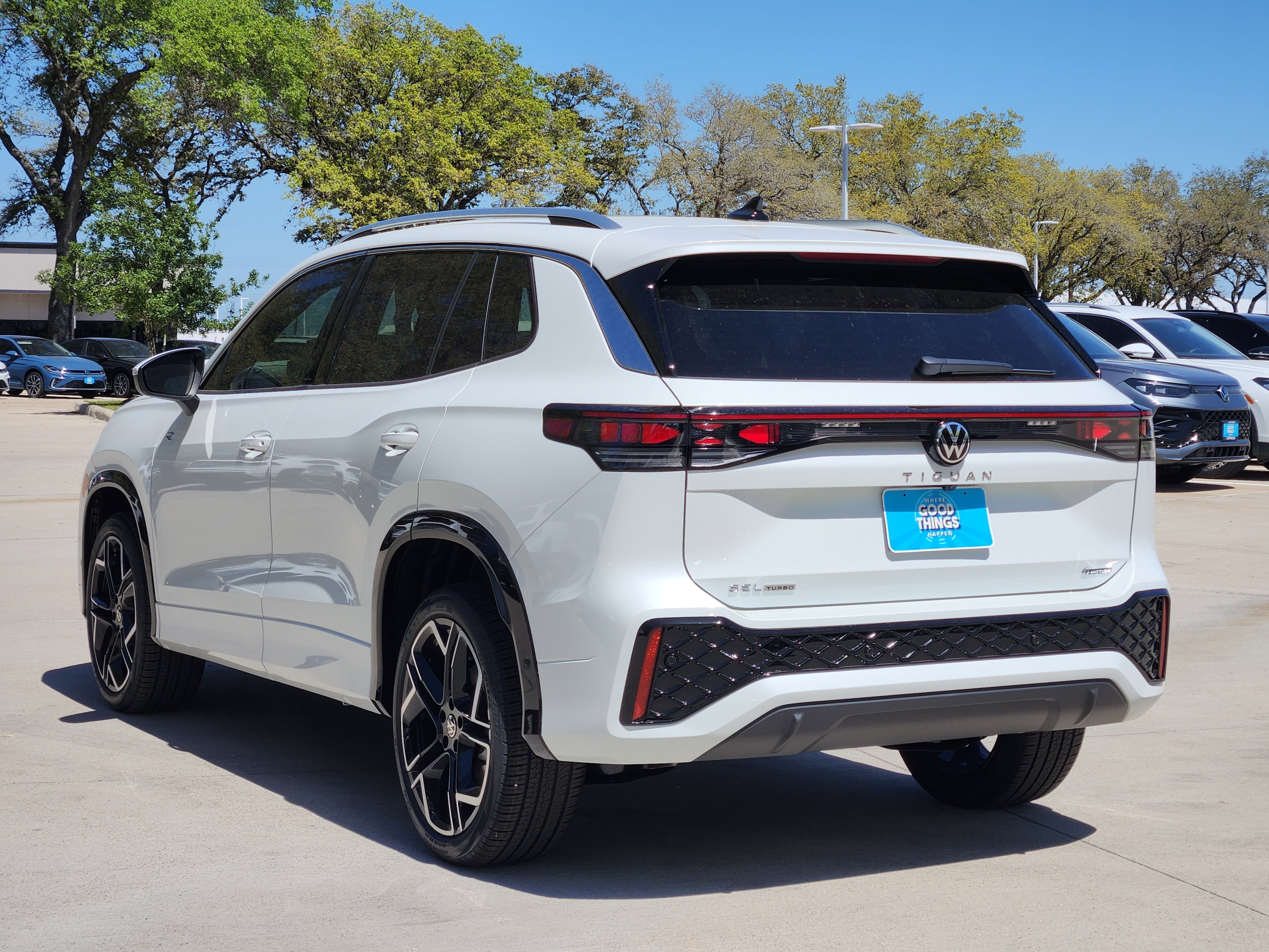 2026 Volkswagen Tiguan SEL R-Line Turbo