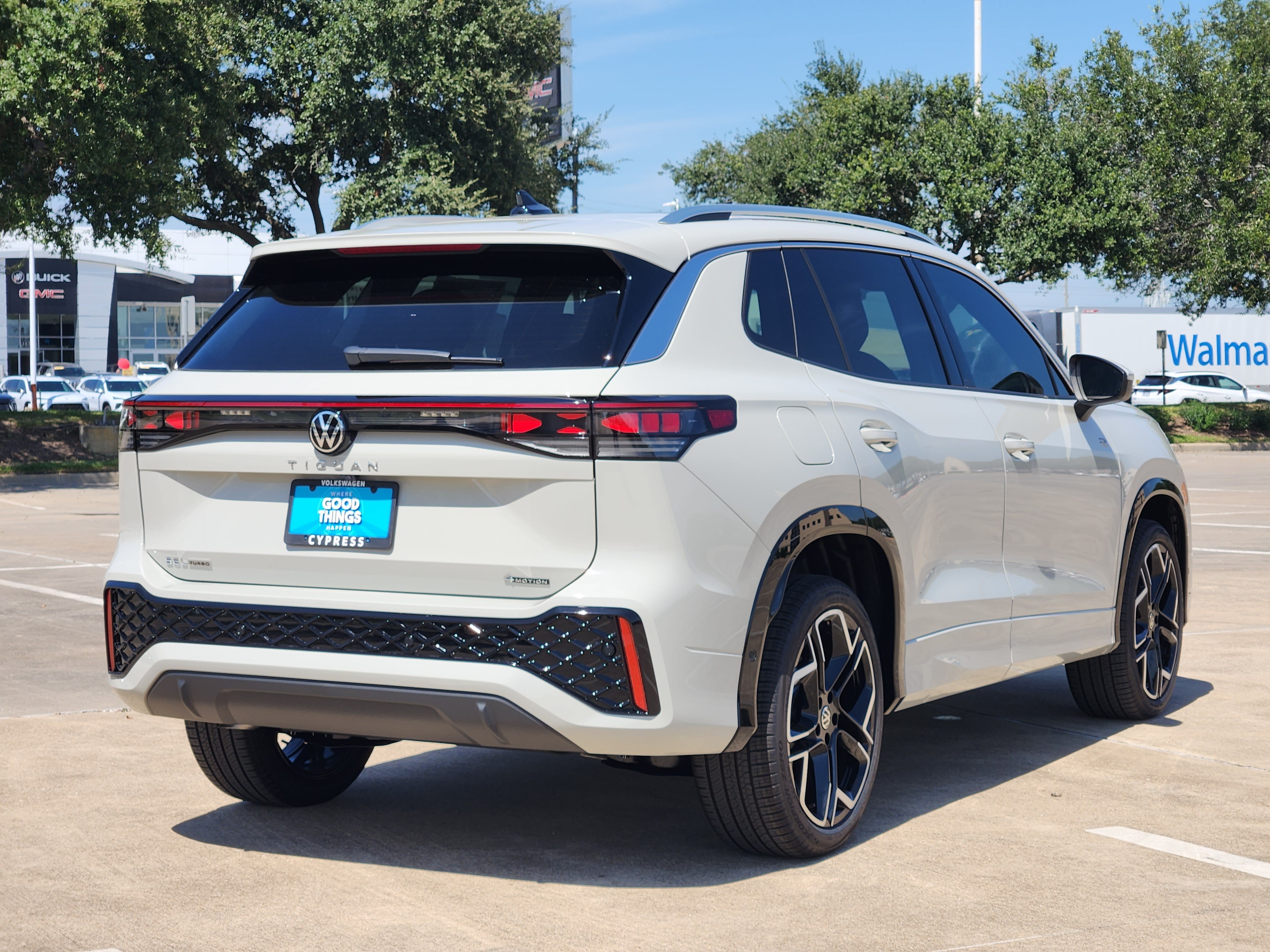 2026 Volkswagen Tiguan SEL R-Line Turbo