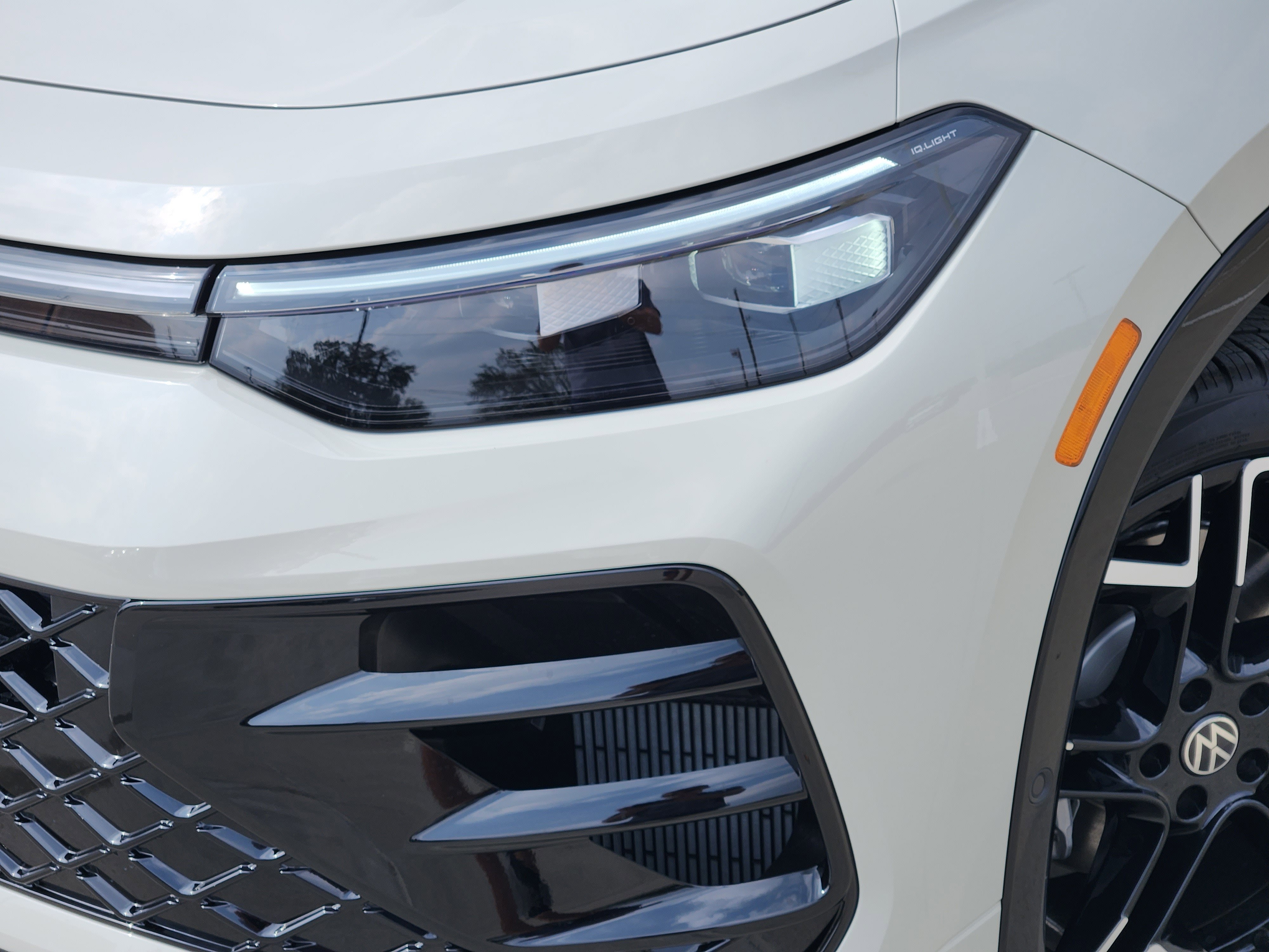 2026 Volkswagen Tiguan SEL R-Line Turbo