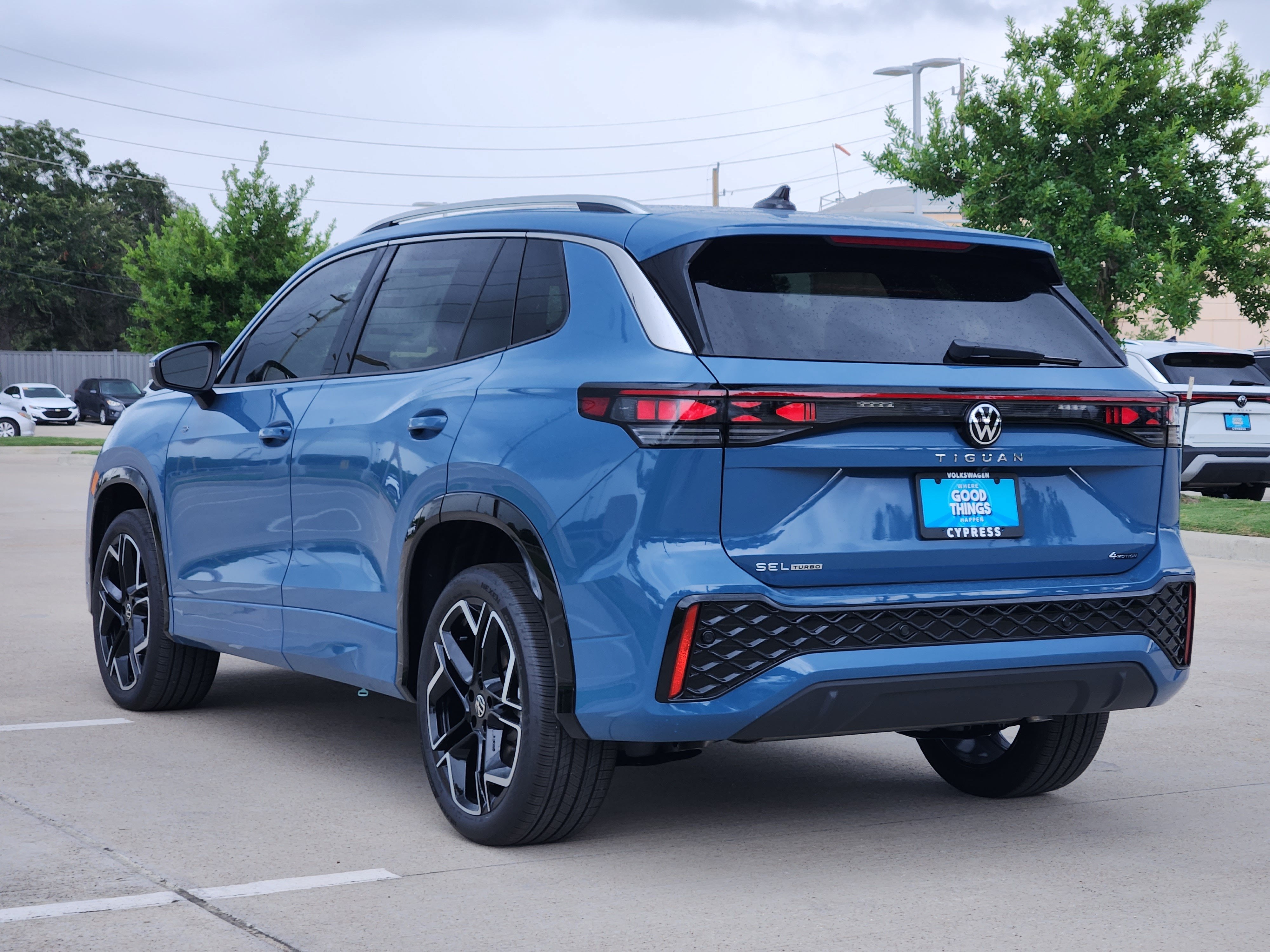 2026 Volkswagen Tiguan SEL R-Line Turbo