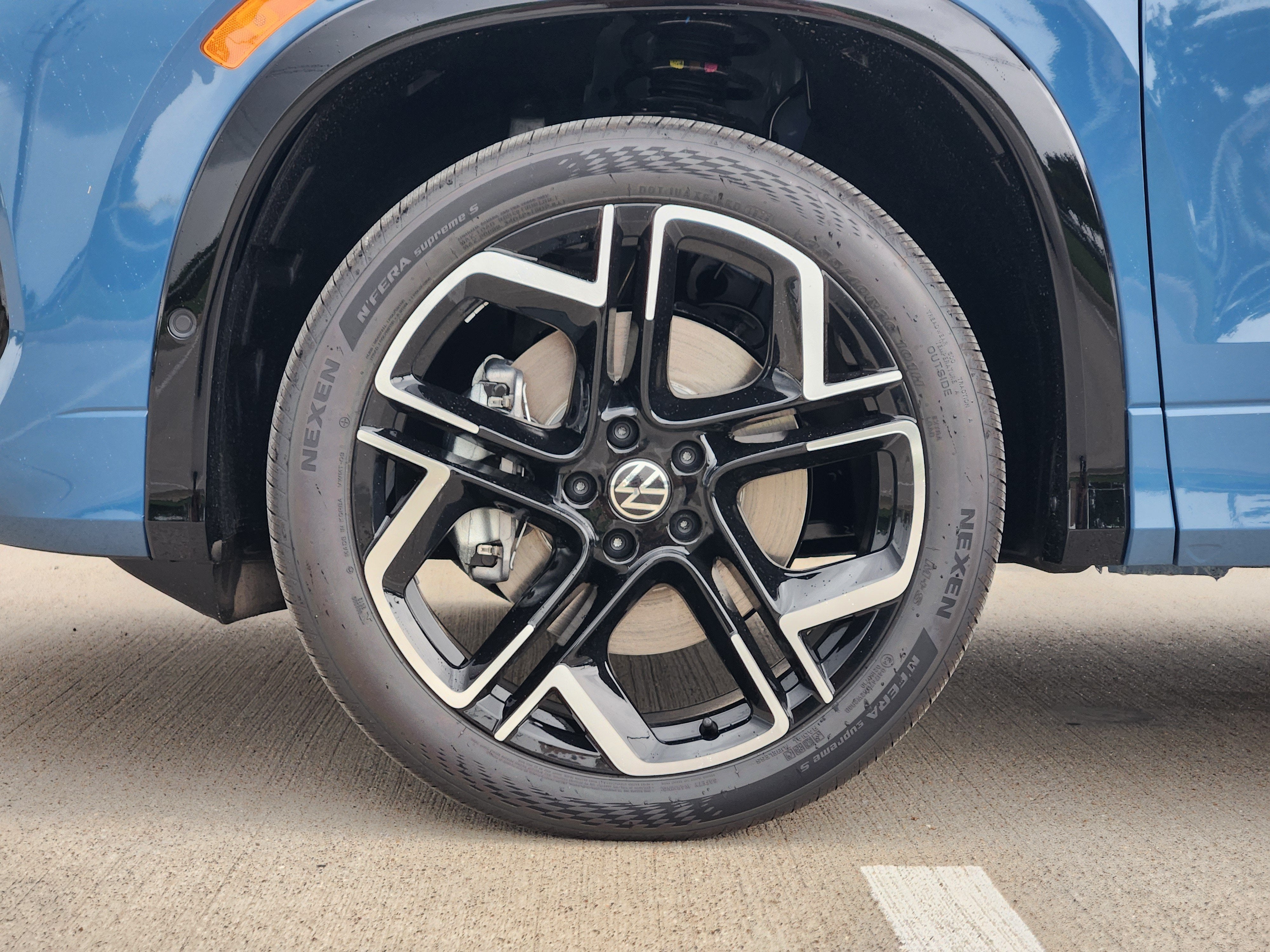 2026 Volkswagen Tiguan SEL R-Line Turbo