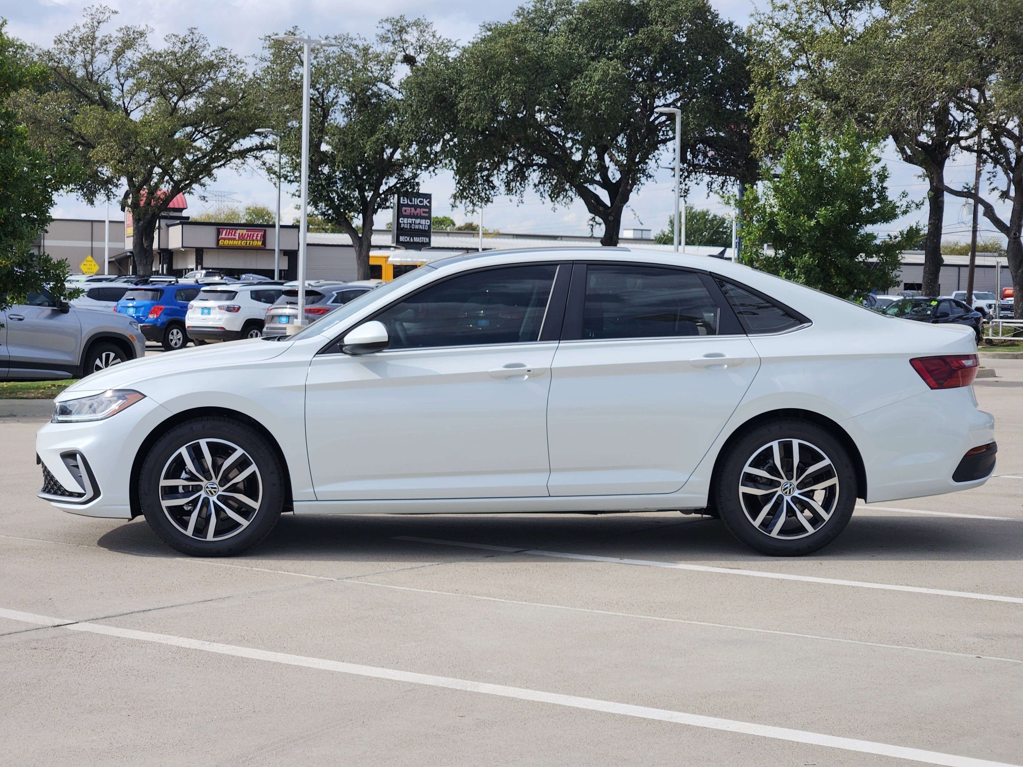 2026 Volkswagen Jetta SE