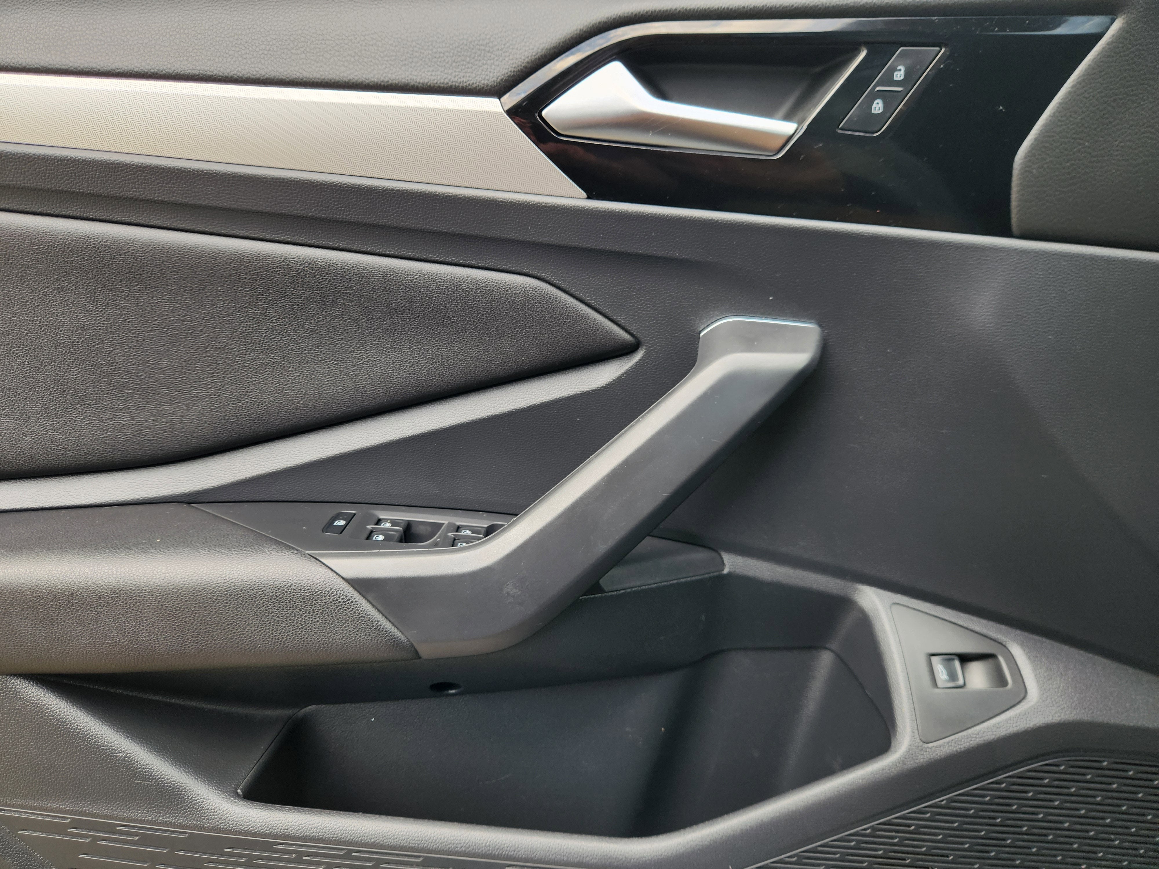 2019 Volkswagen Jetta R-Line