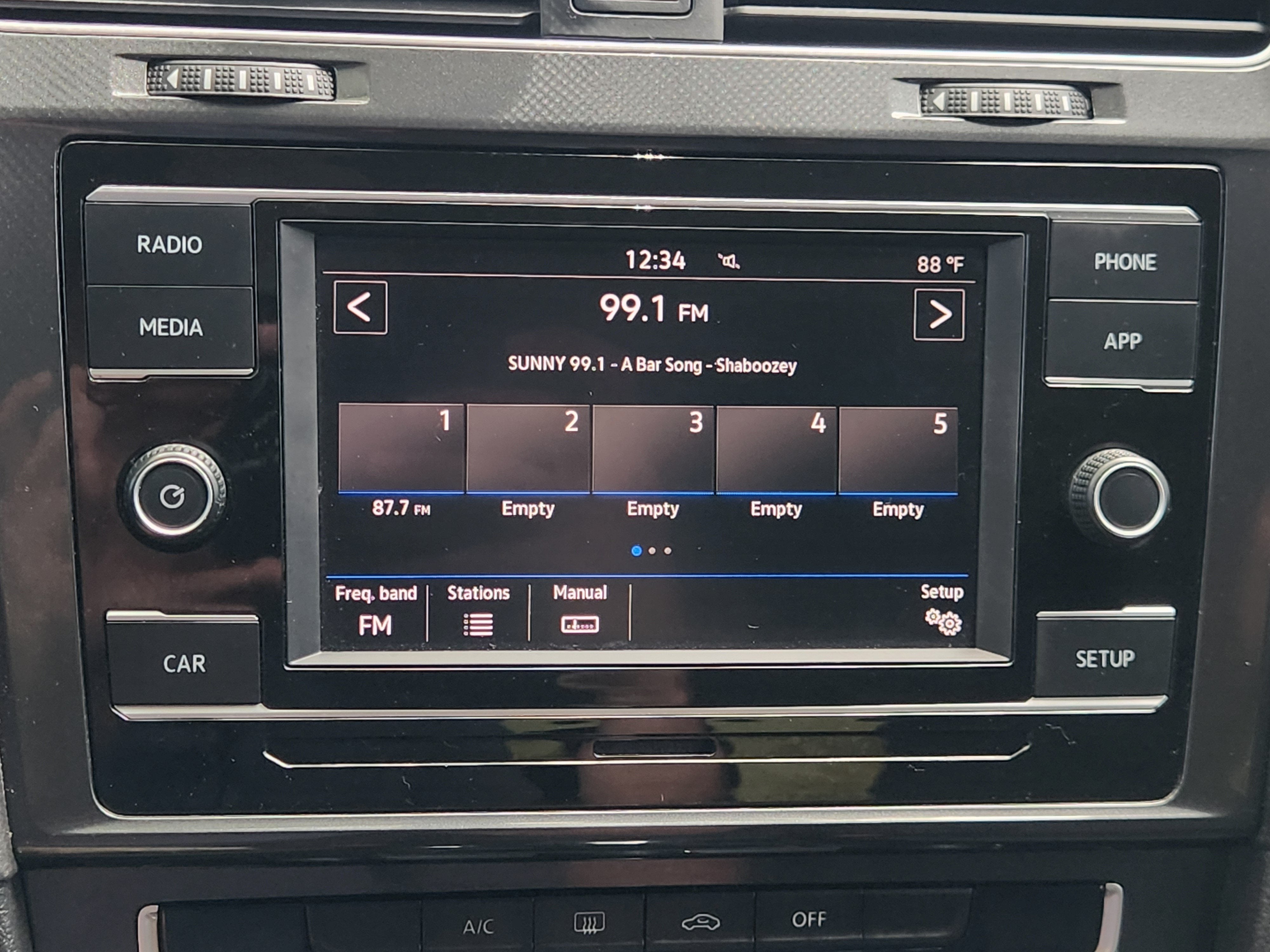 2018 Volkswagen Golf S