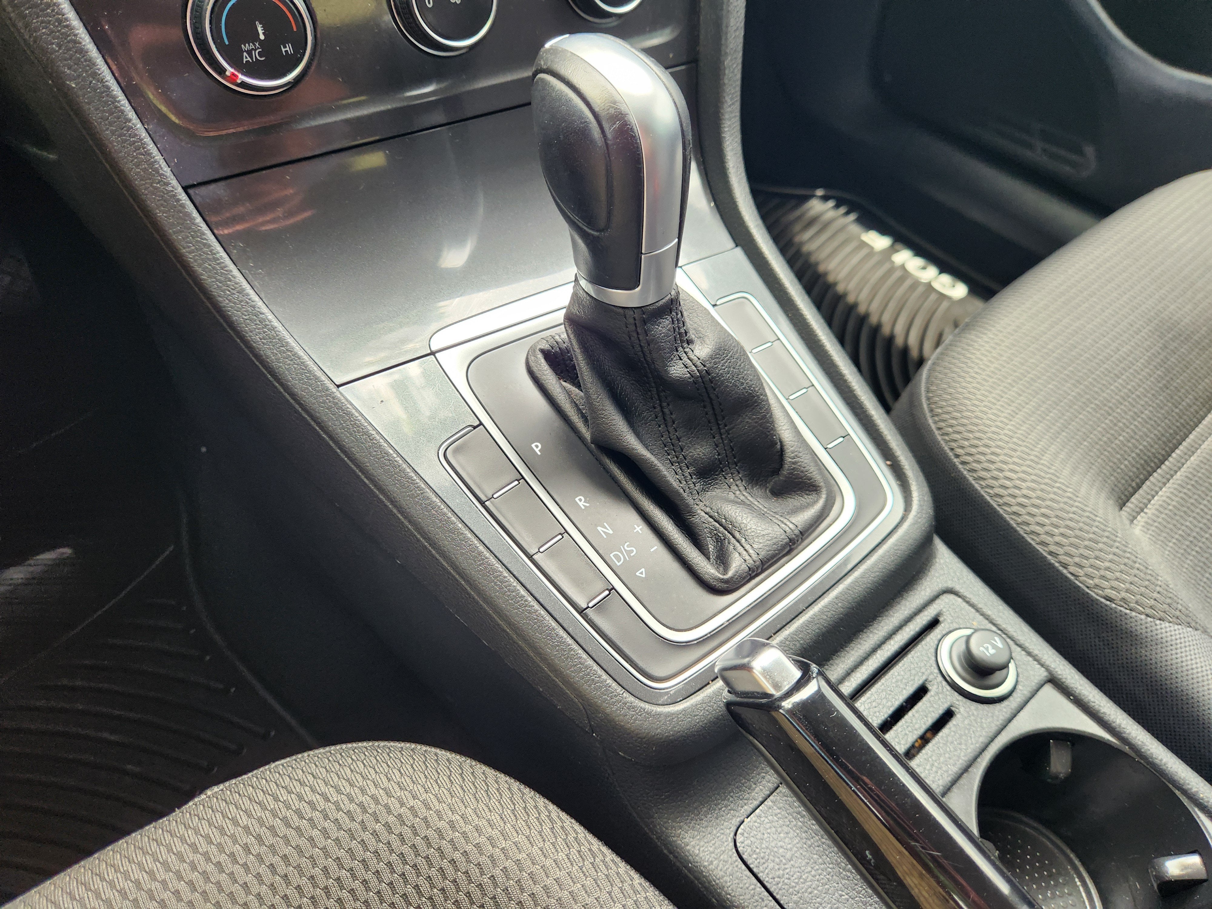 2018 Volkswagen Golf S