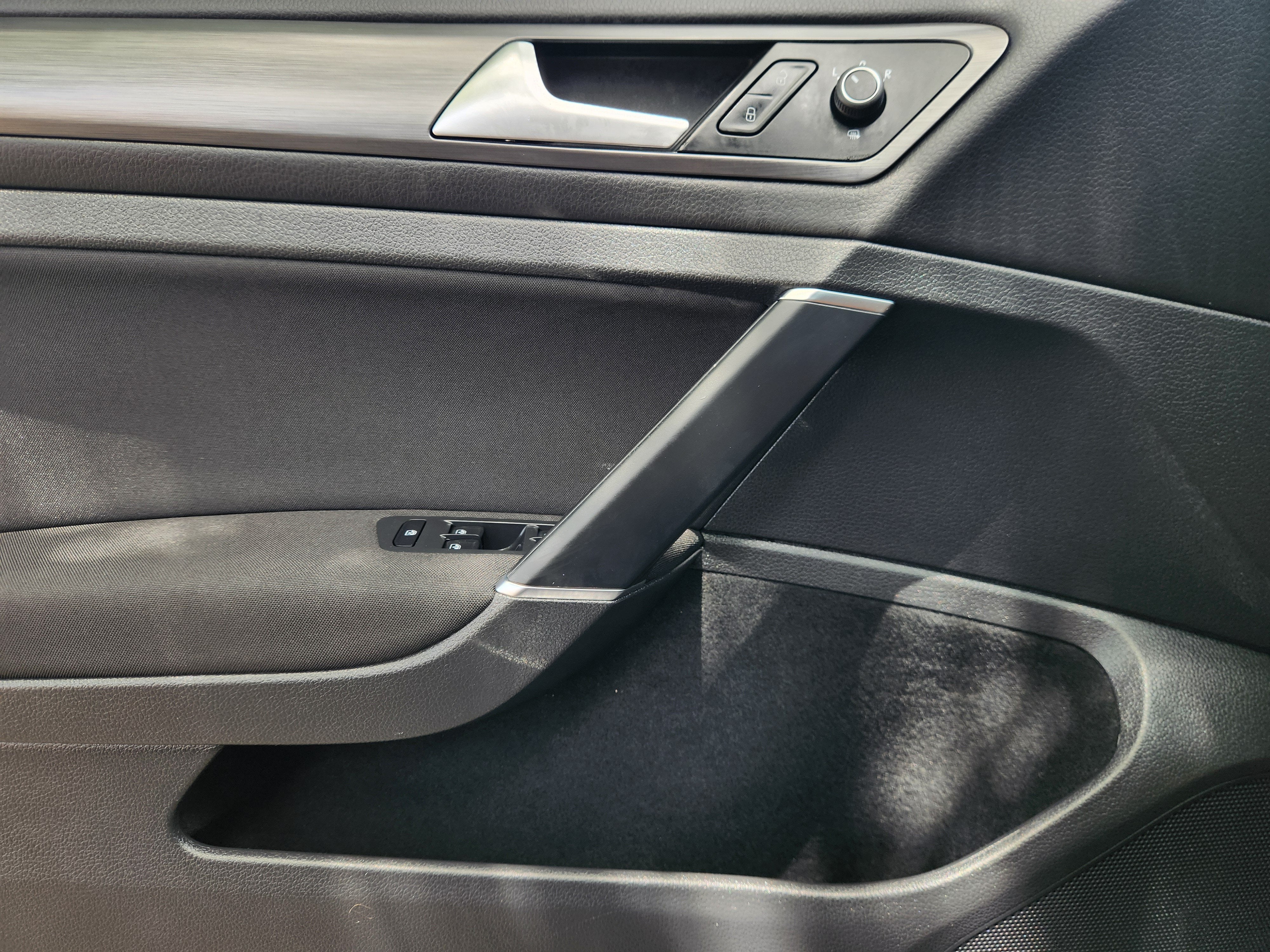 2018 Volkswagen Golf S