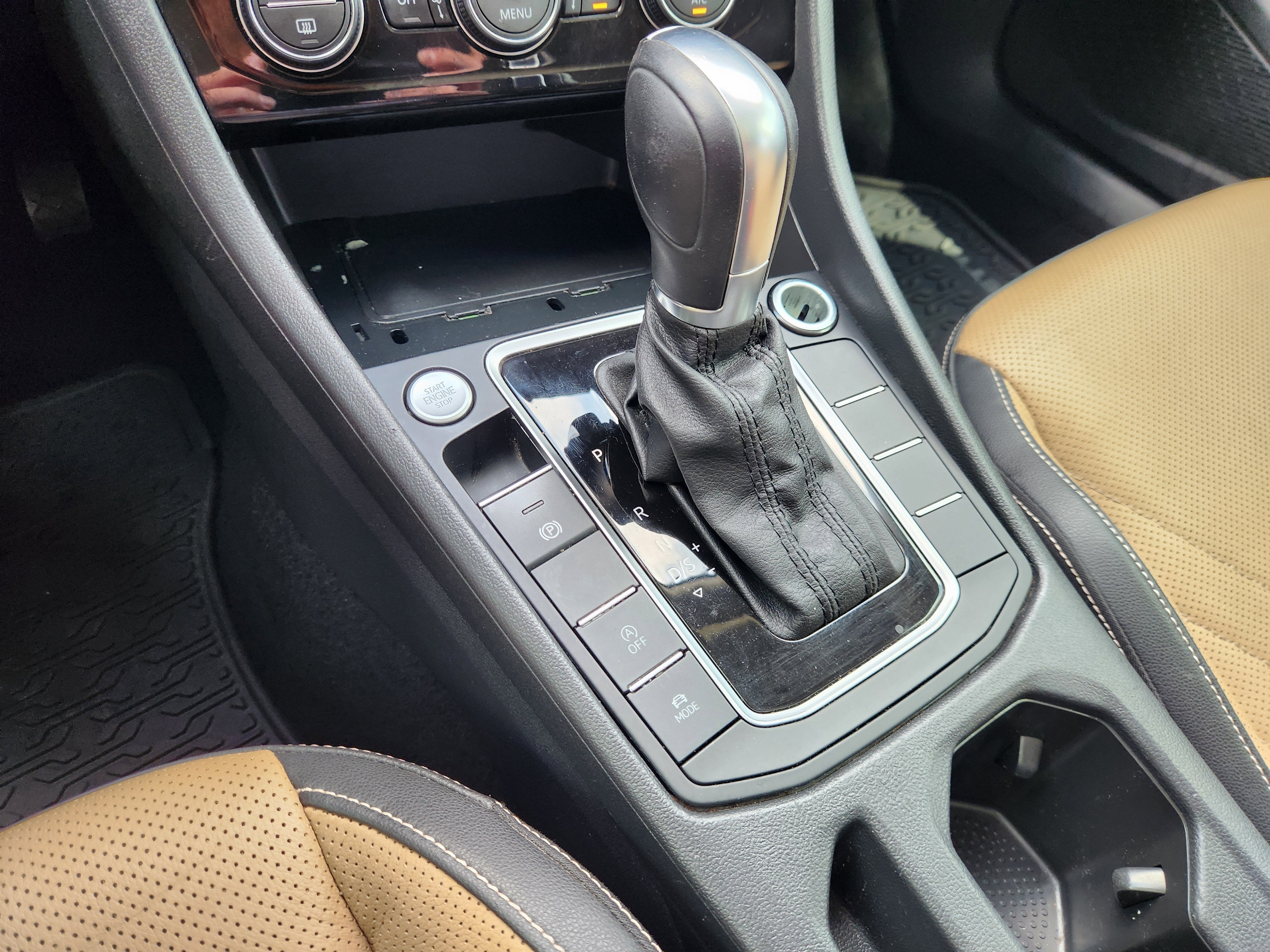 2019 Volkswagen Jetta SEL Premium