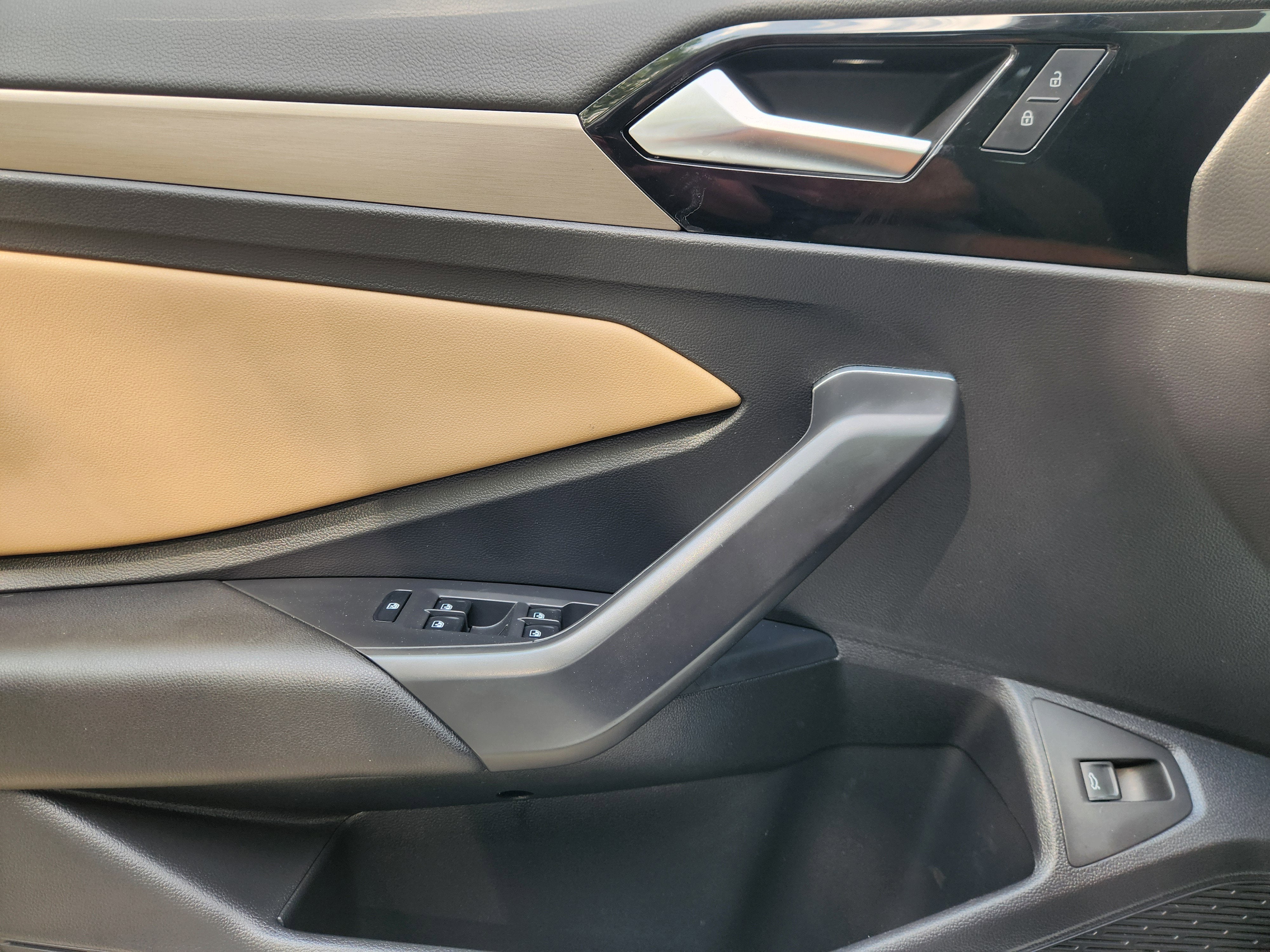 2019 Volkswagen Jetta SEL Premium