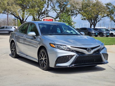 2024 Toyota Camry SE