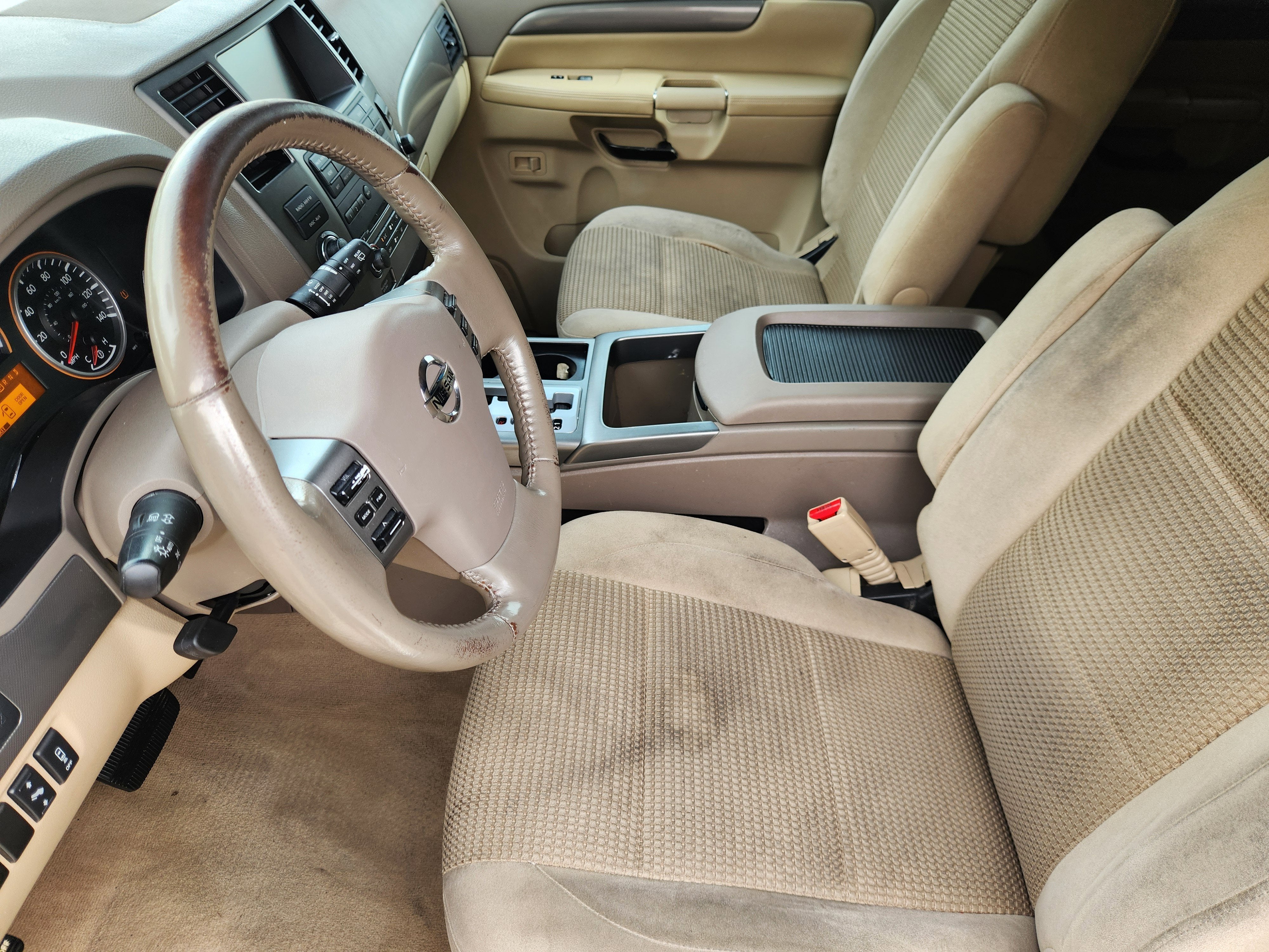 2011 Nissan Armada SV