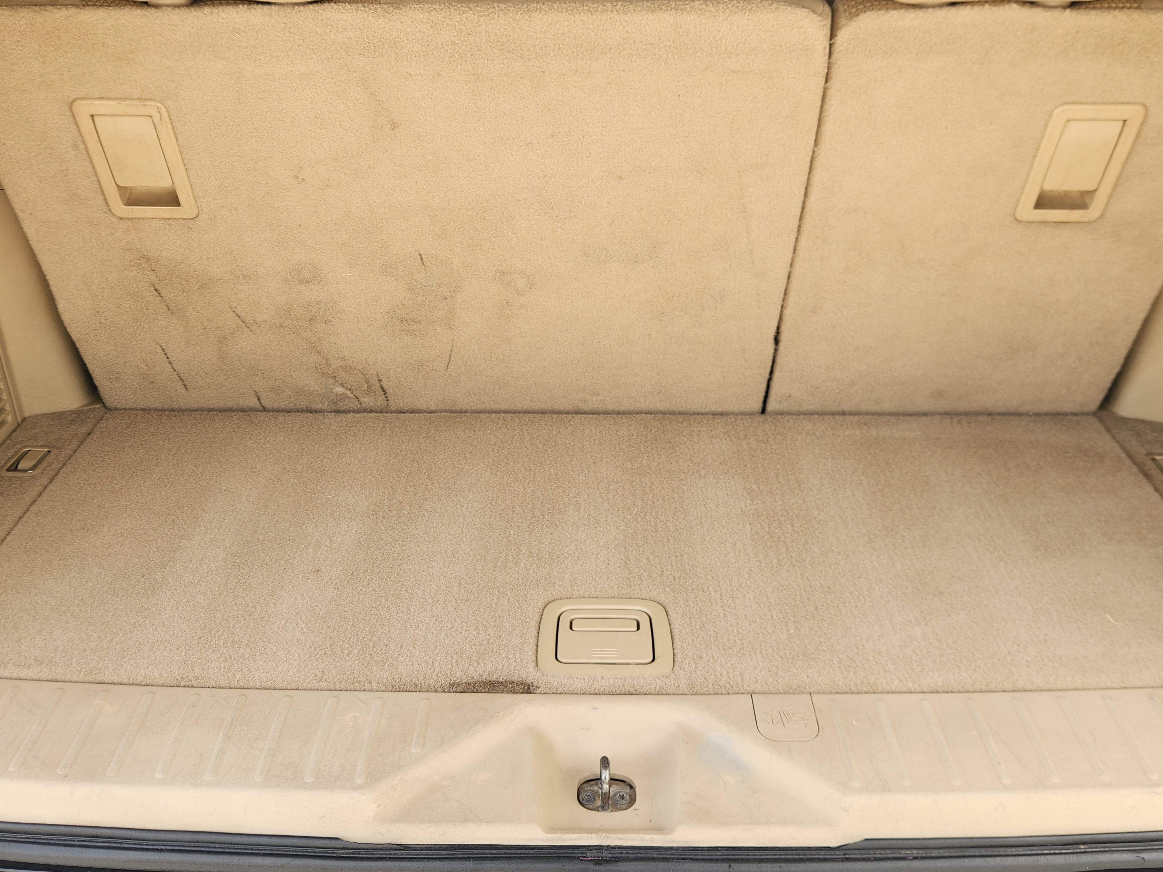 2011 Nissan Armada SV