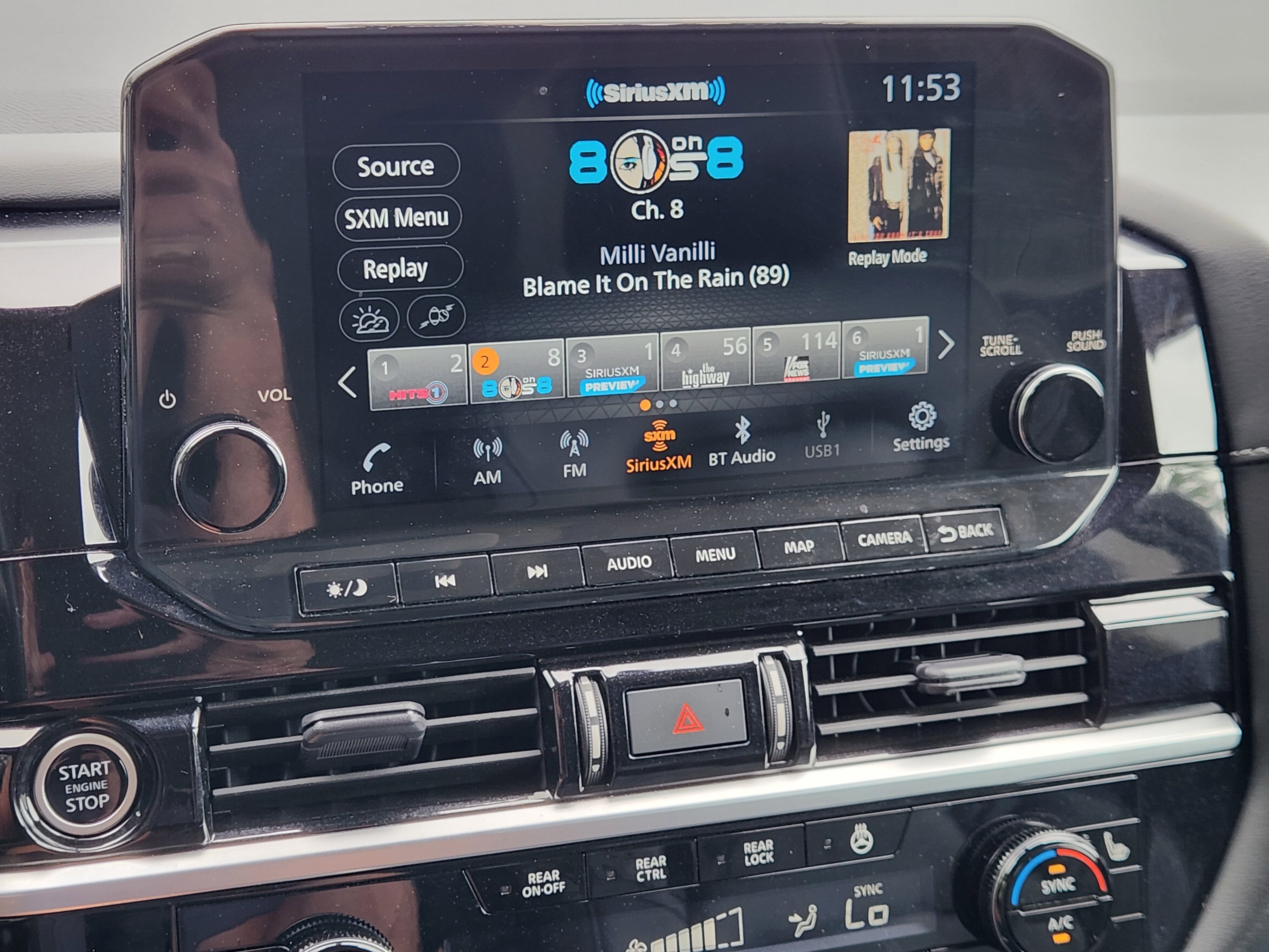 2023 Nissan Pathfinder SL