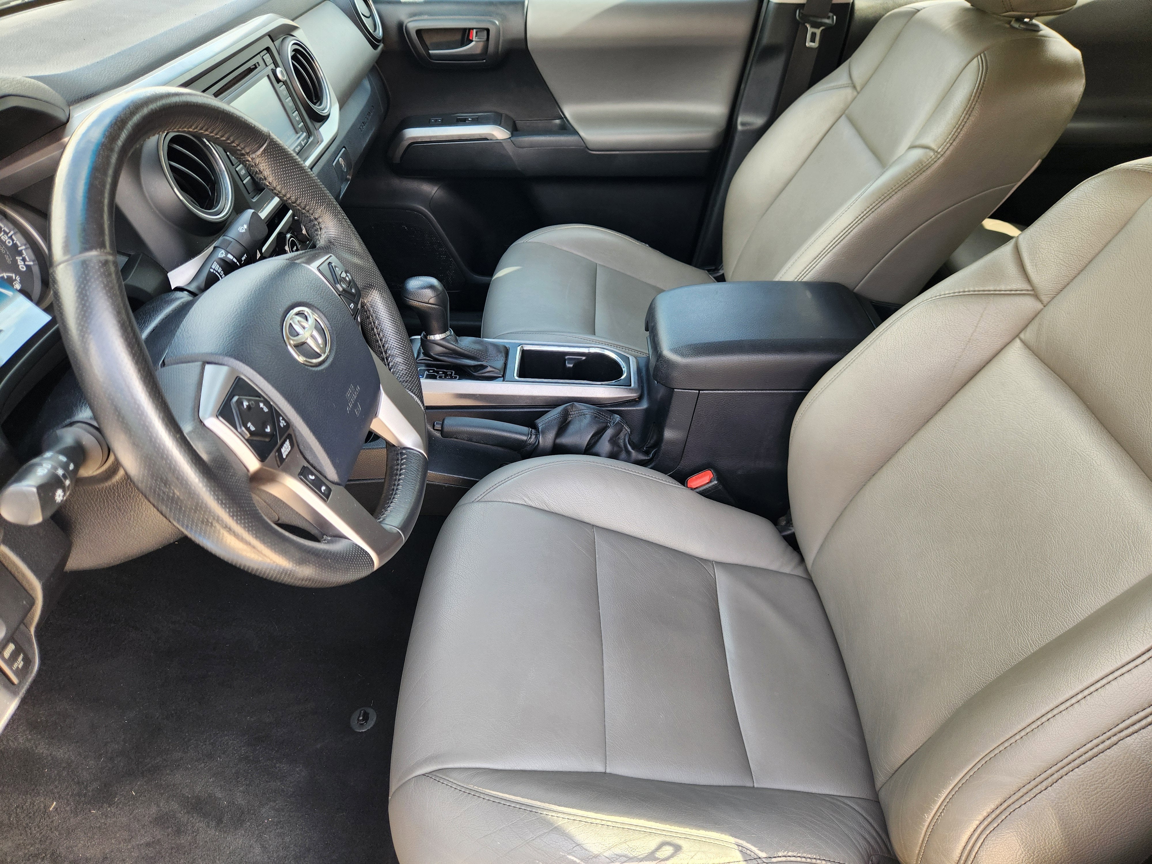 2017 Toyota Tacoma SR5