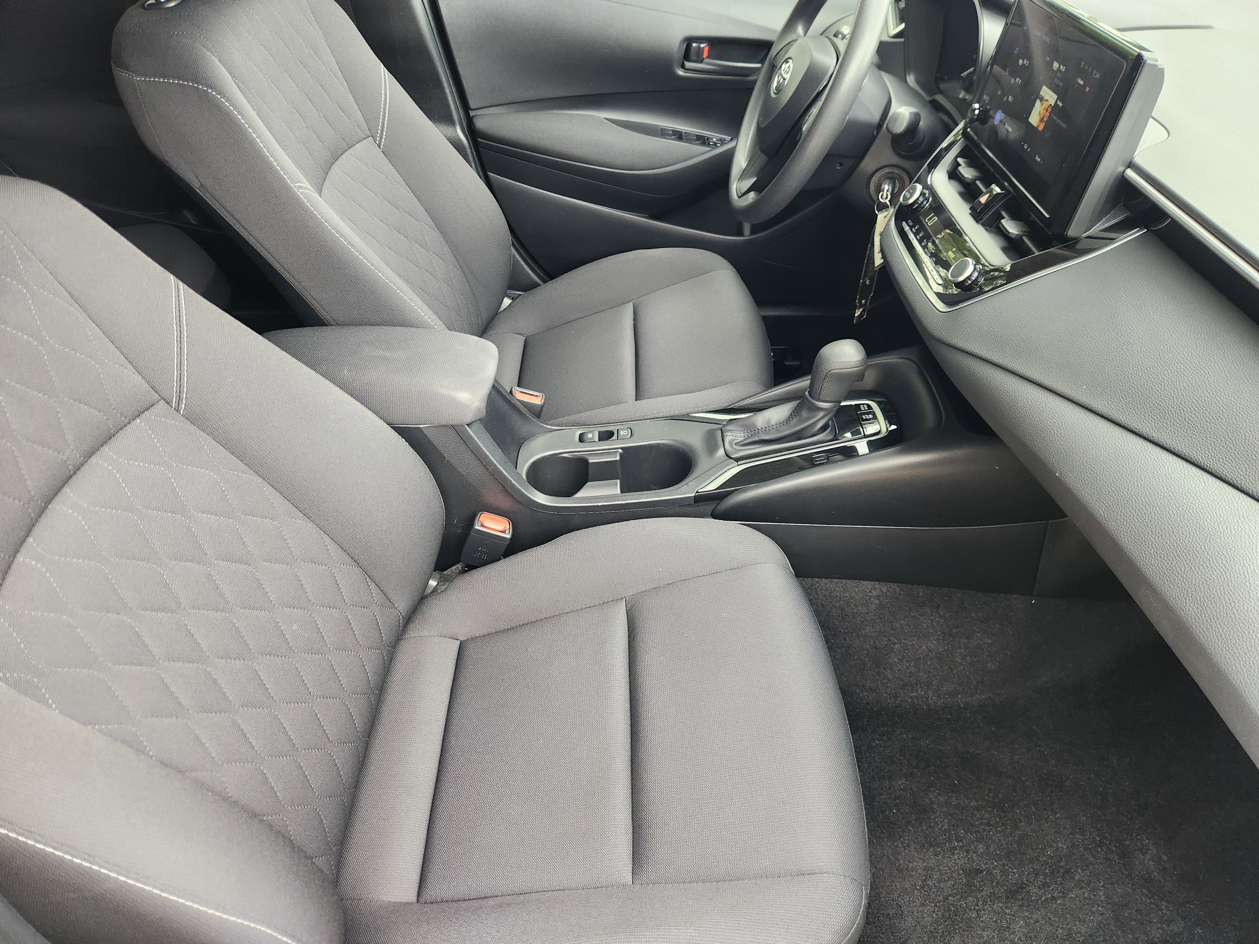 2024 Toyota Corolla Hybrid LE