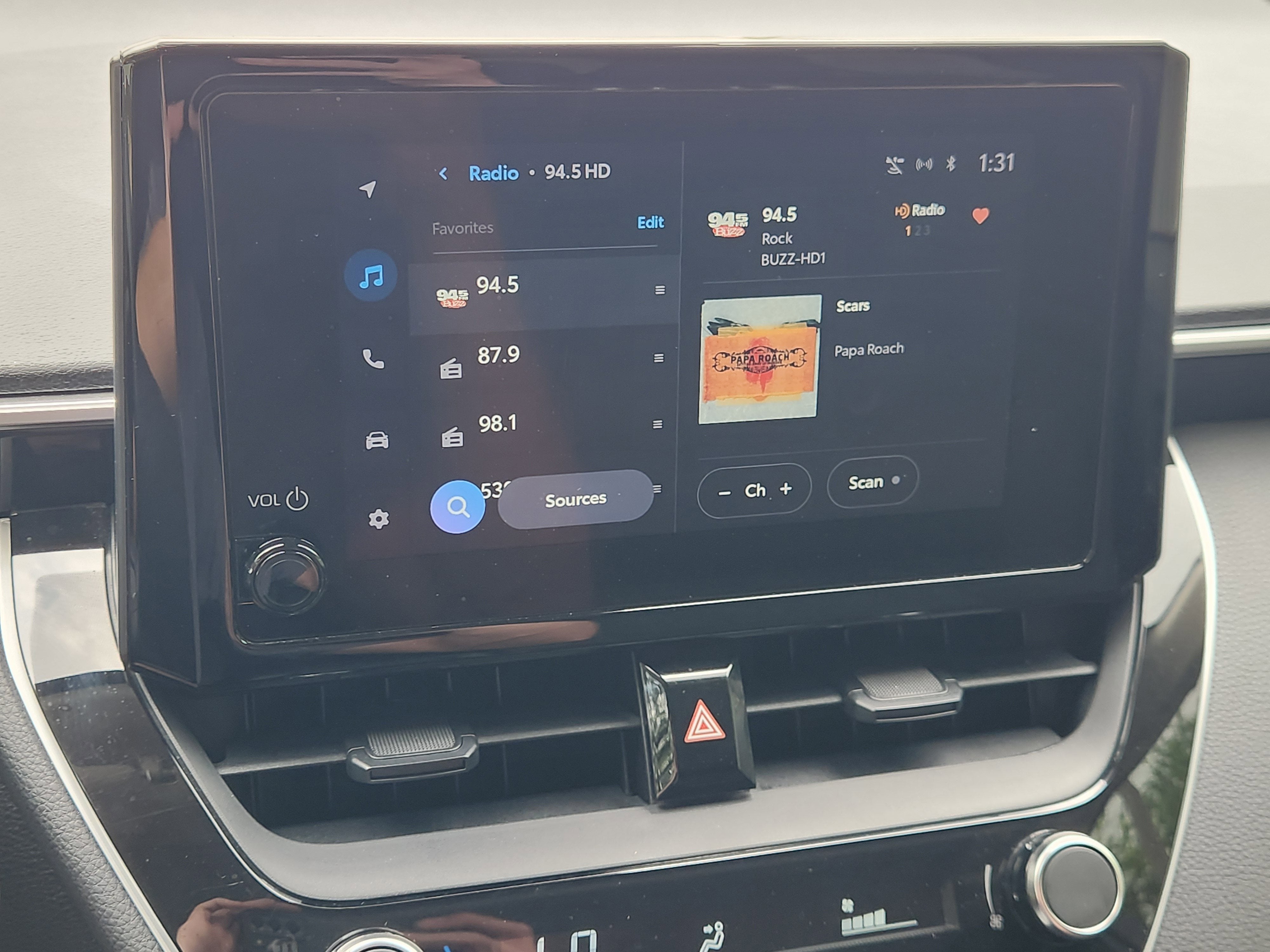 2024 Toyota Corolla Hybrid LE