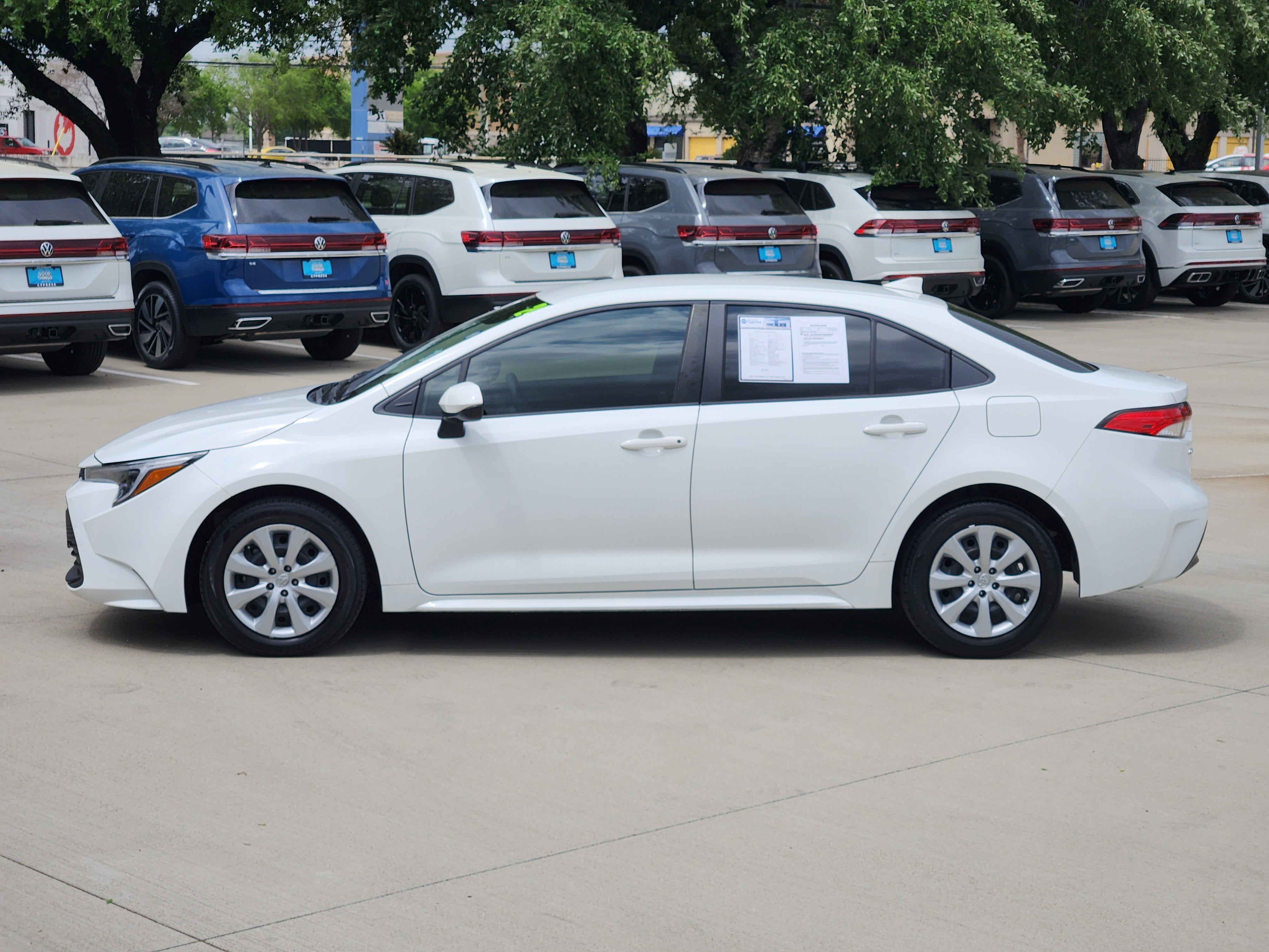2024 Toyota Corolla Hybrid LE