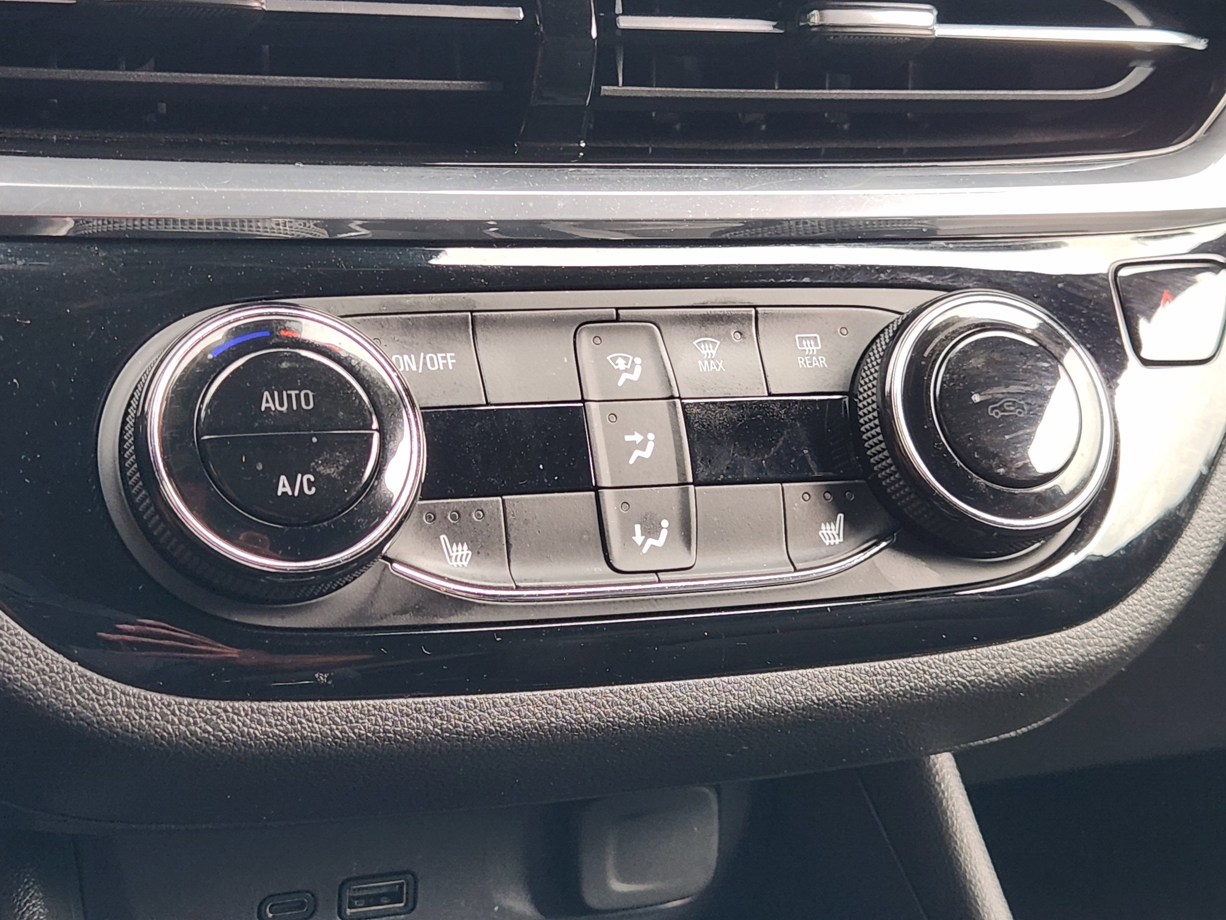 2025 Buick Envista Sport Touring