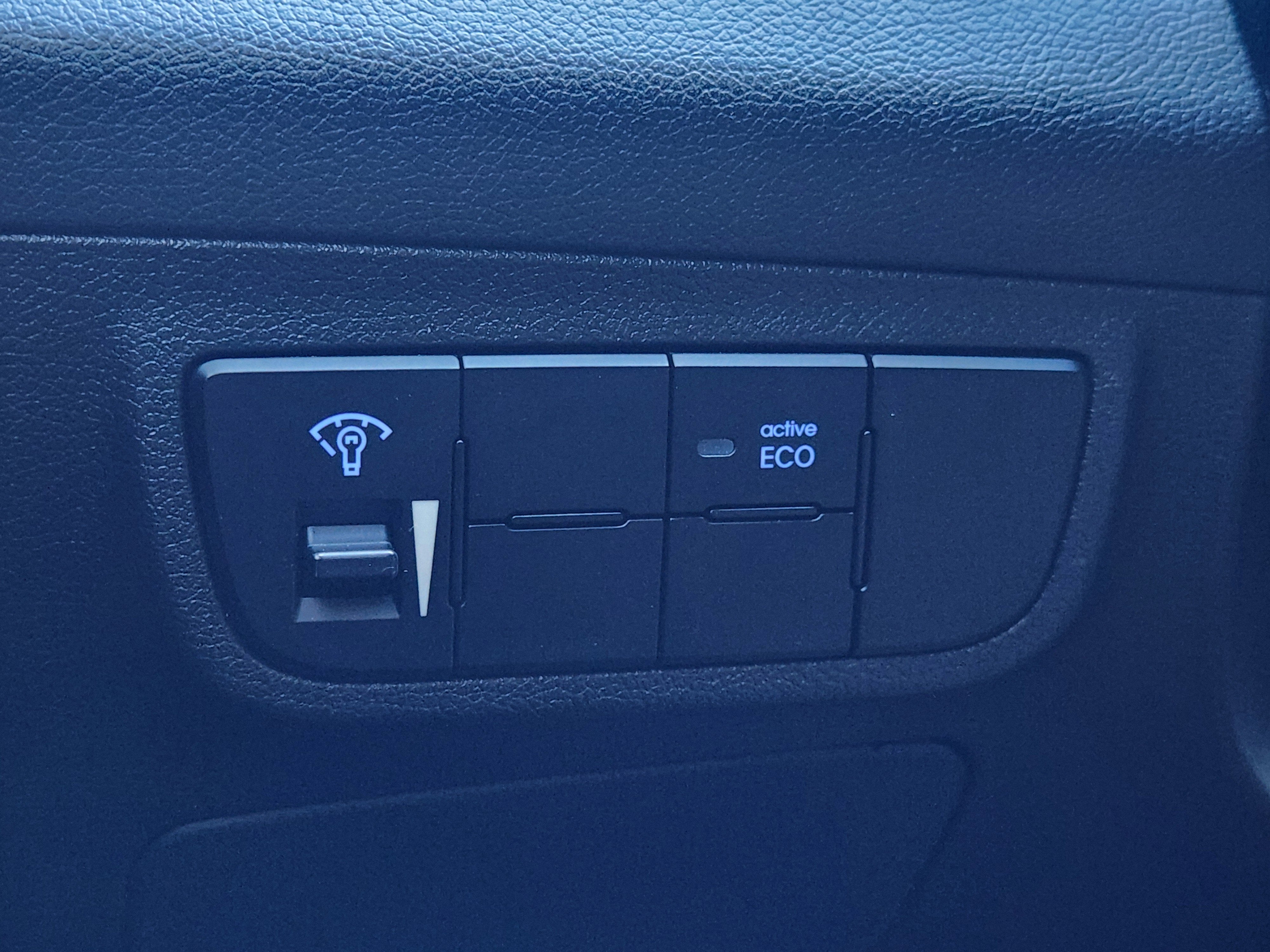 2016 Hyundai Veloster Turbo