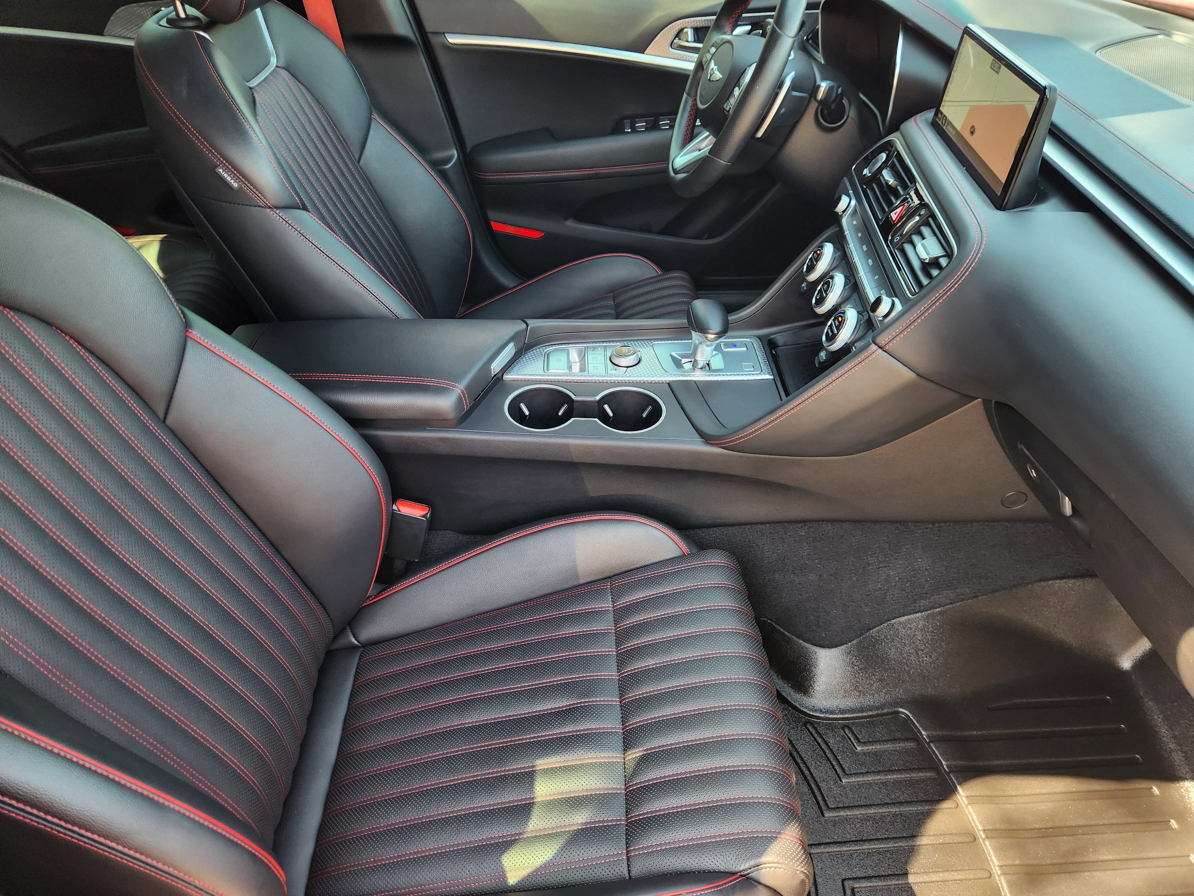 2023 Genesis G70 2.0T