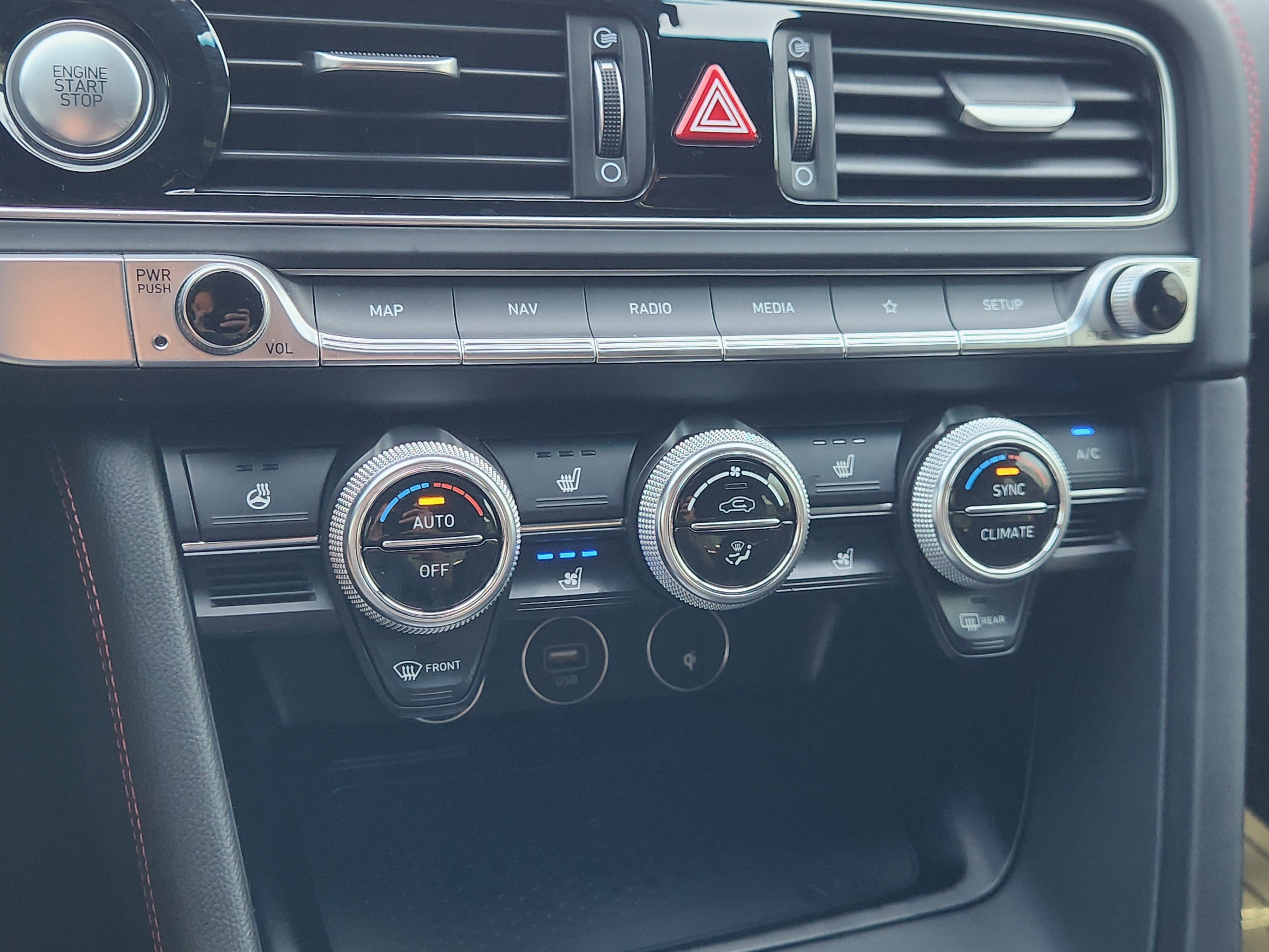 2023 Genesis G70 2.0T