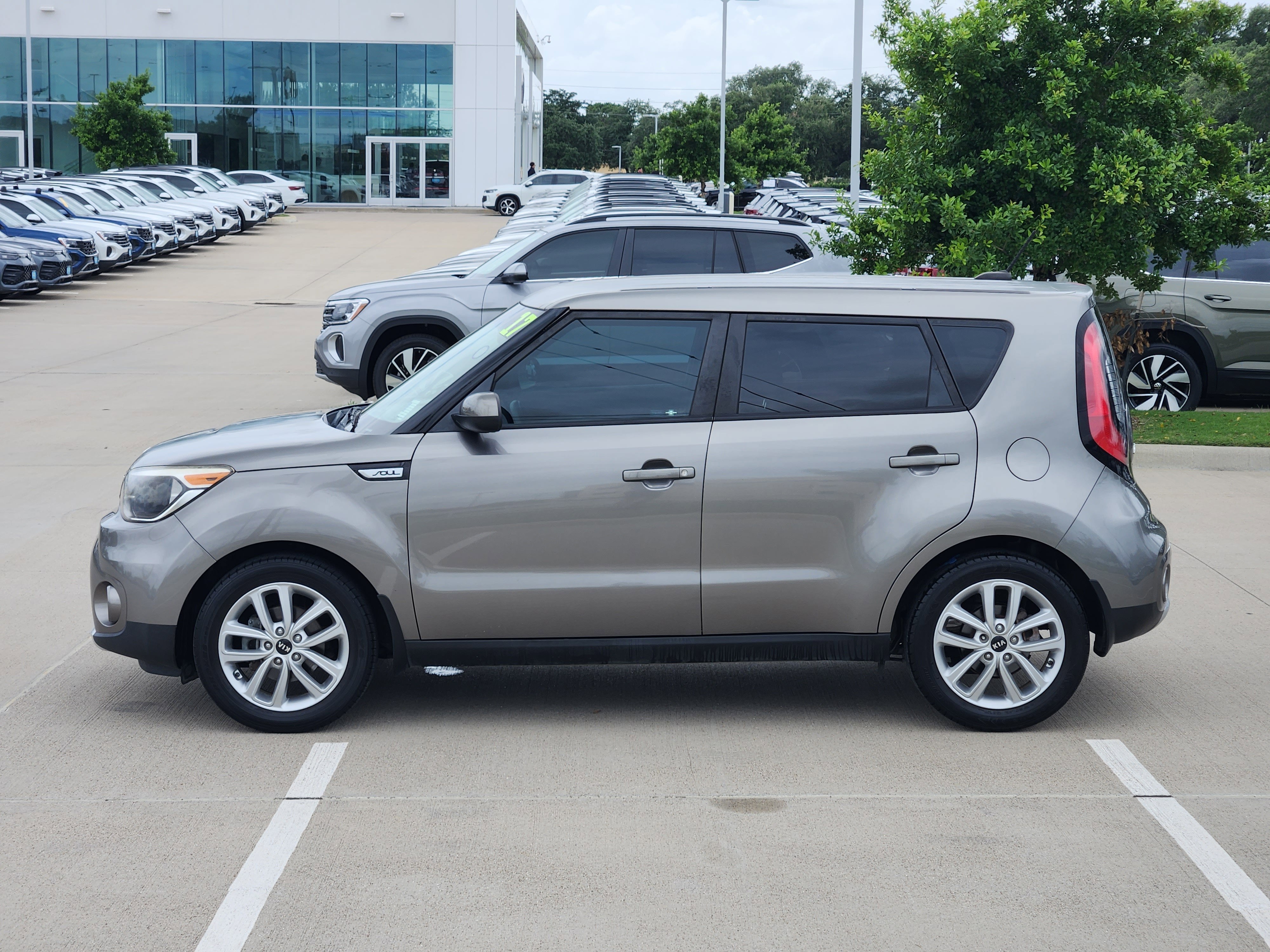 2017 Kia Soul +