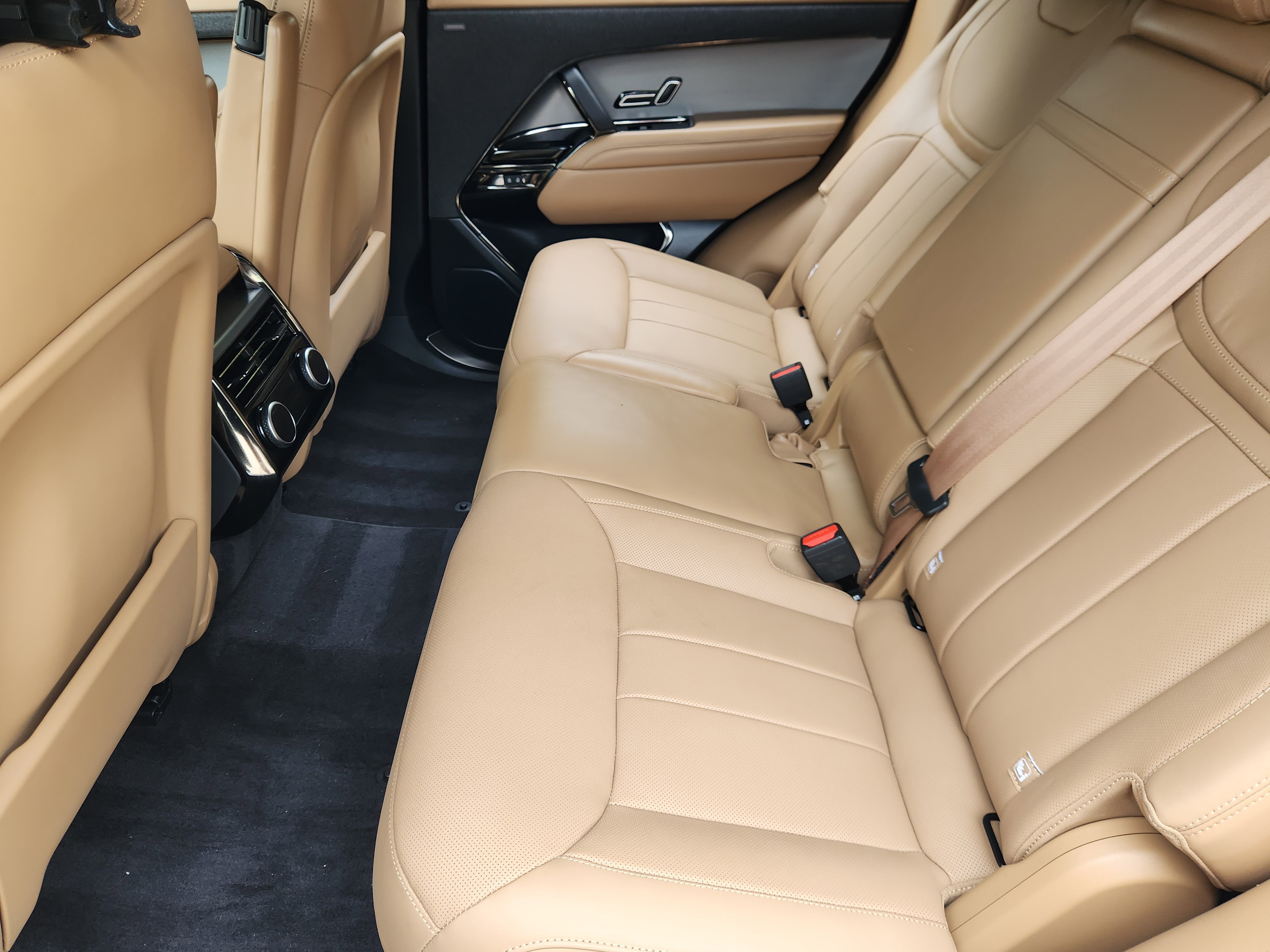 2023 Land Rover Range Rover Sport SE