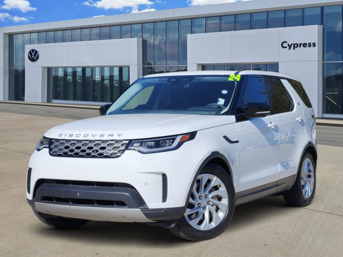 2024 Land Rover Discovery S