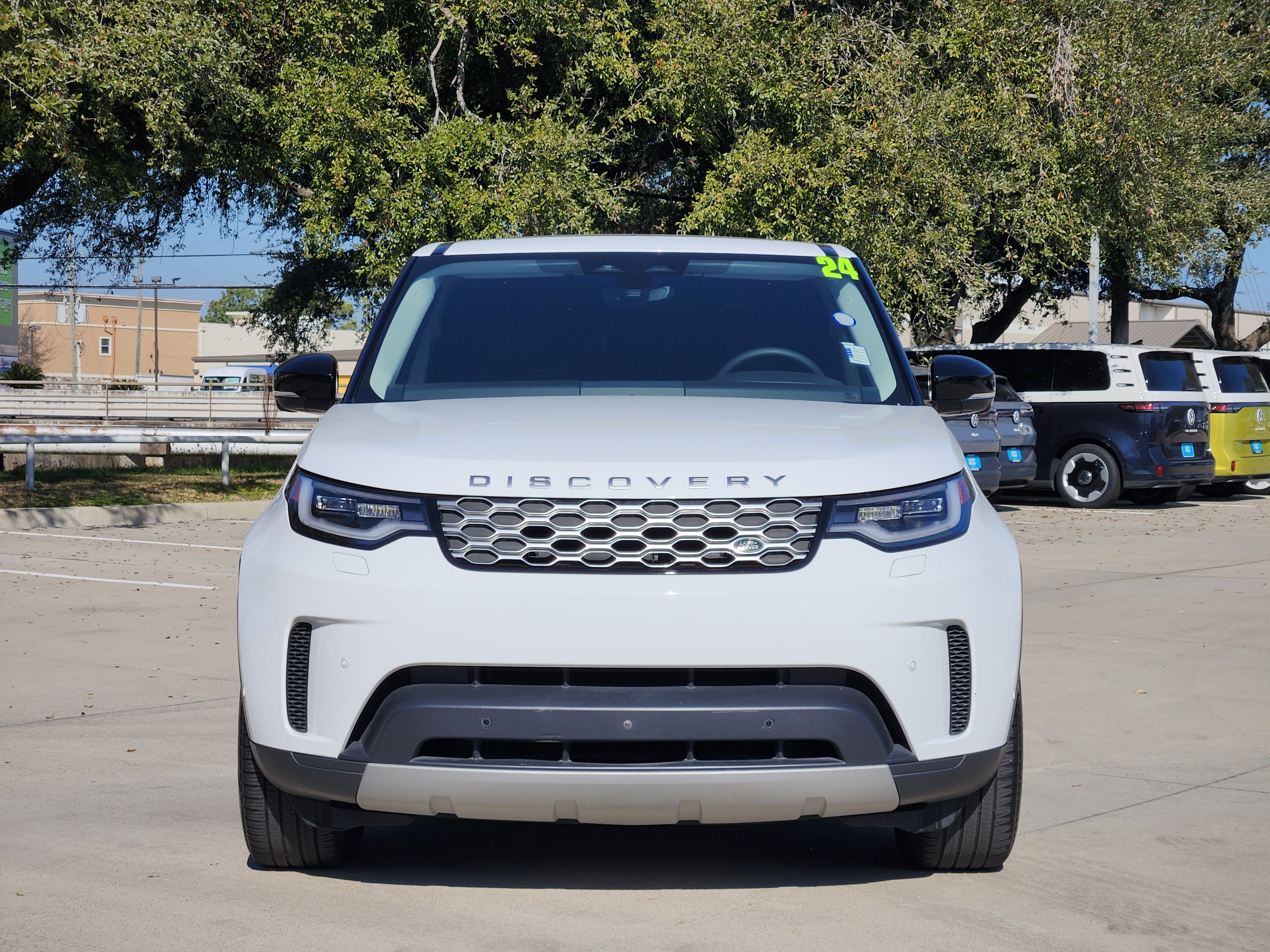 2024 Land Rover Discovery S