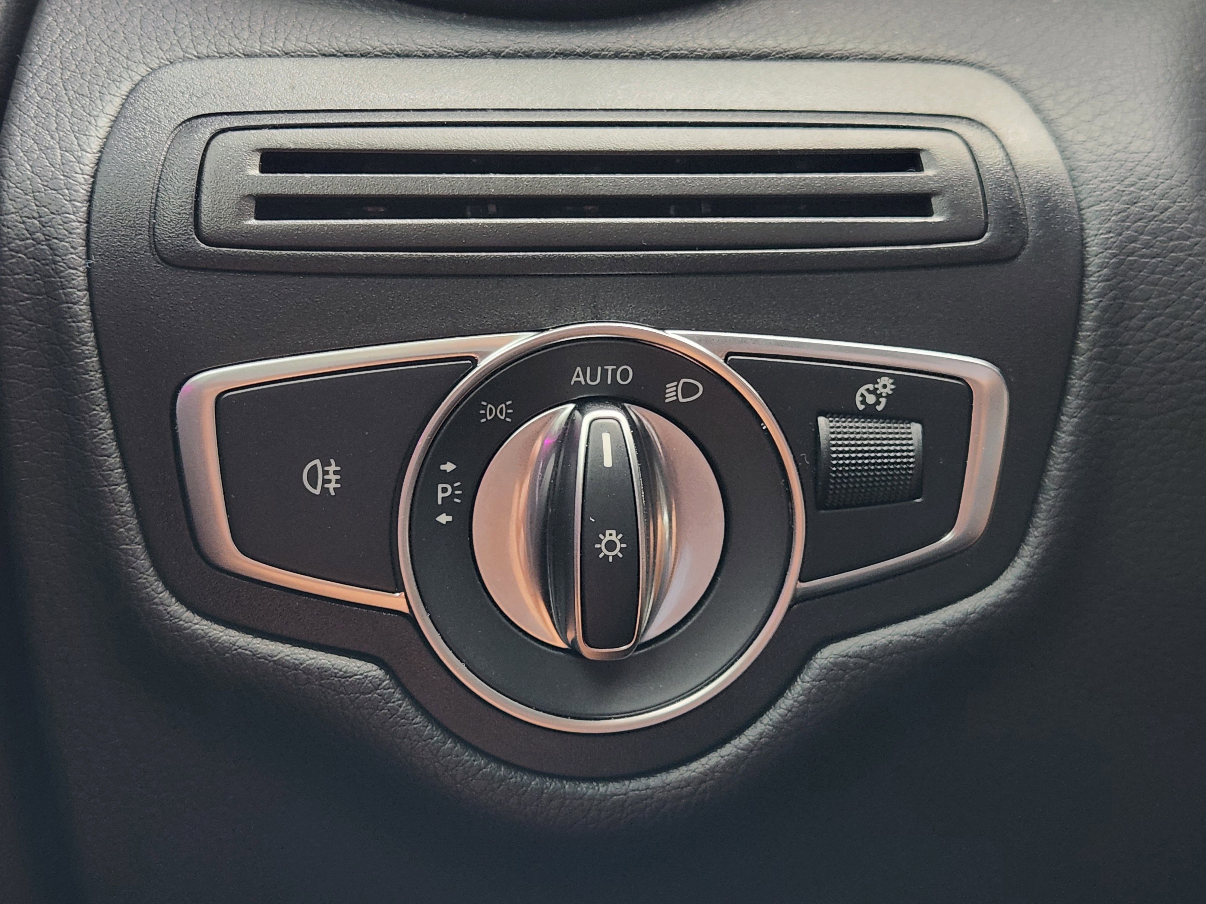 2023 Mercedes-Benz GLC GLC 300