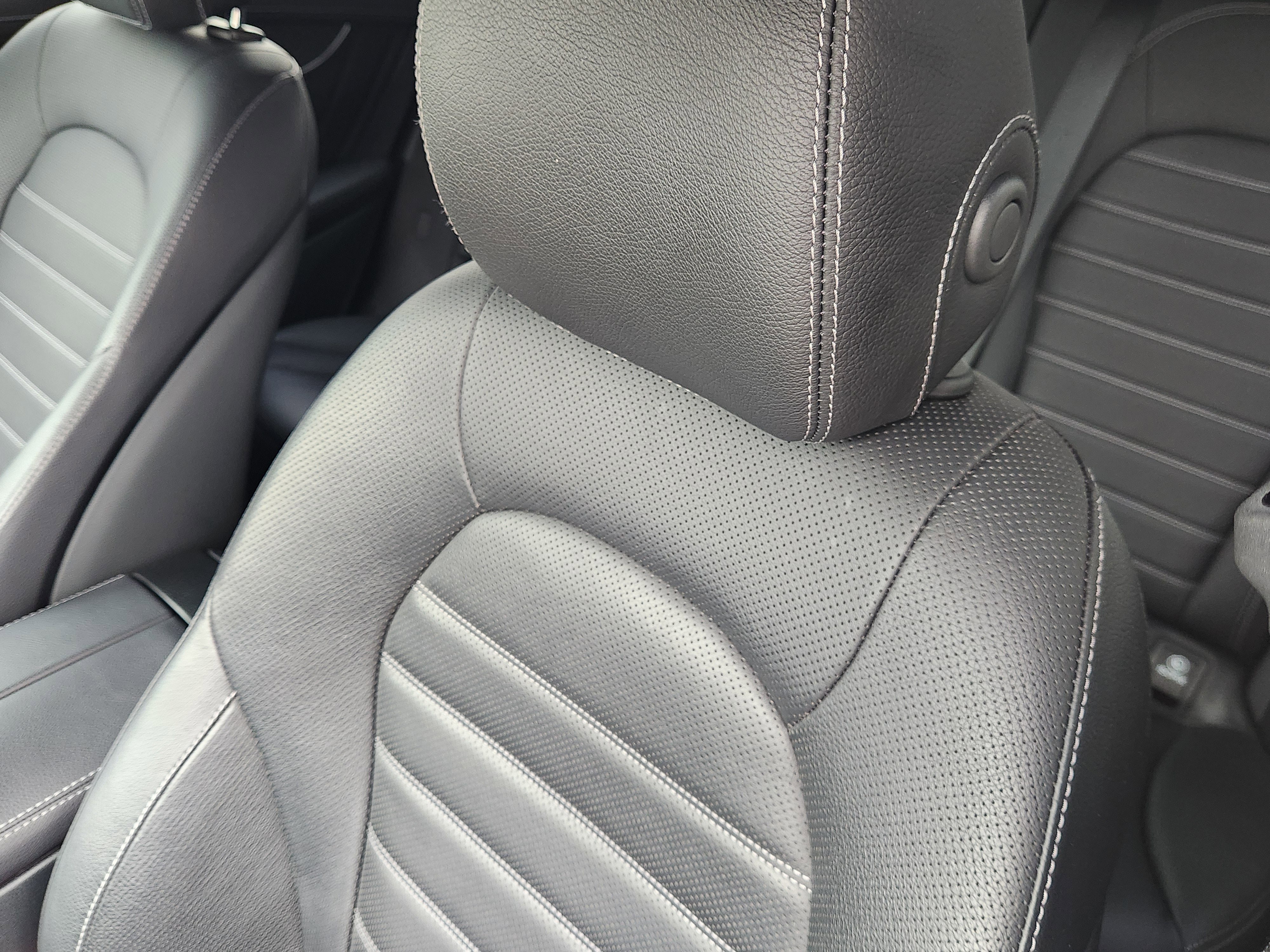 2023 Mercedes-Benz GLC GLC 300