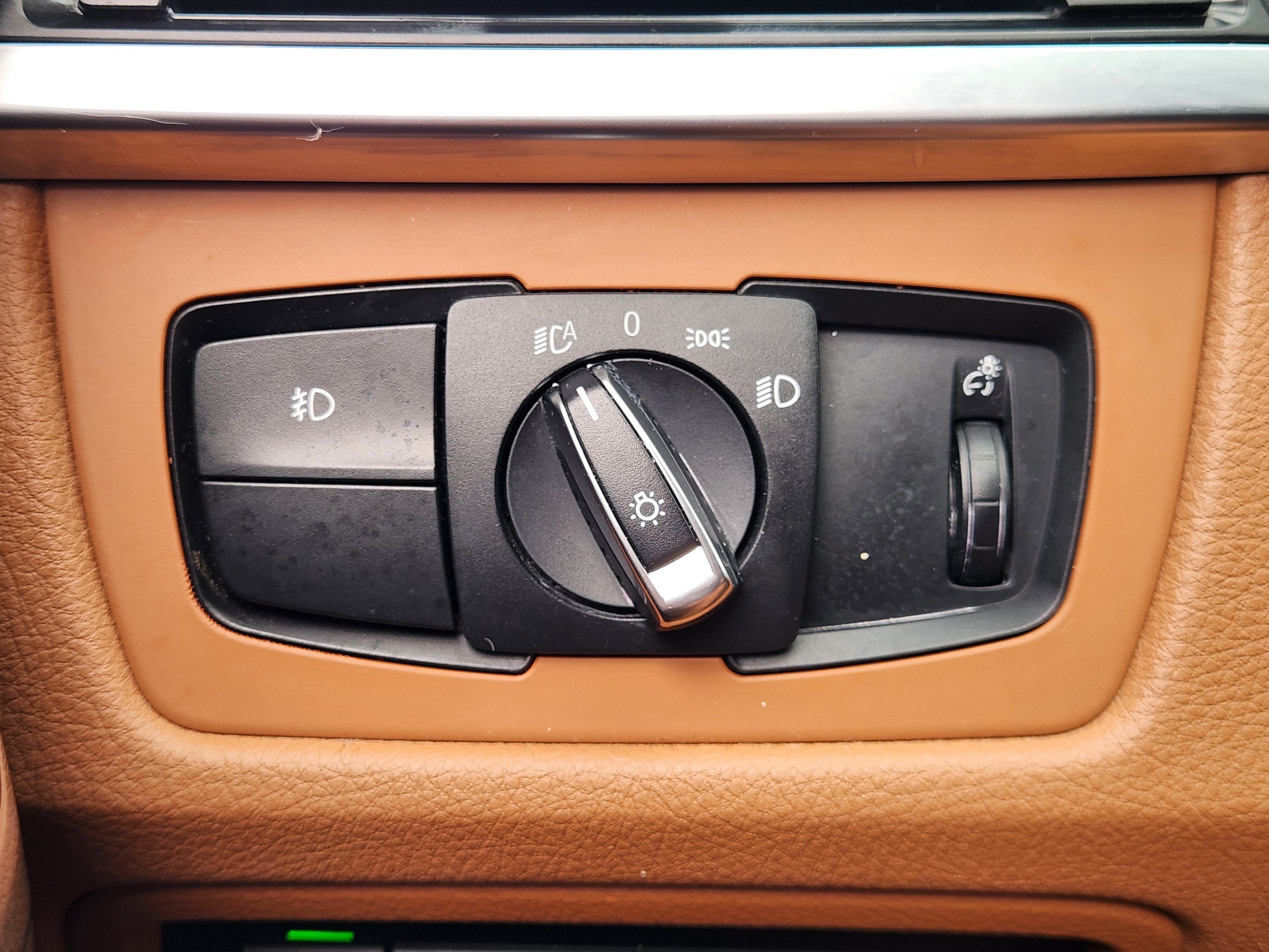 2015 BMW 3 Series 328i