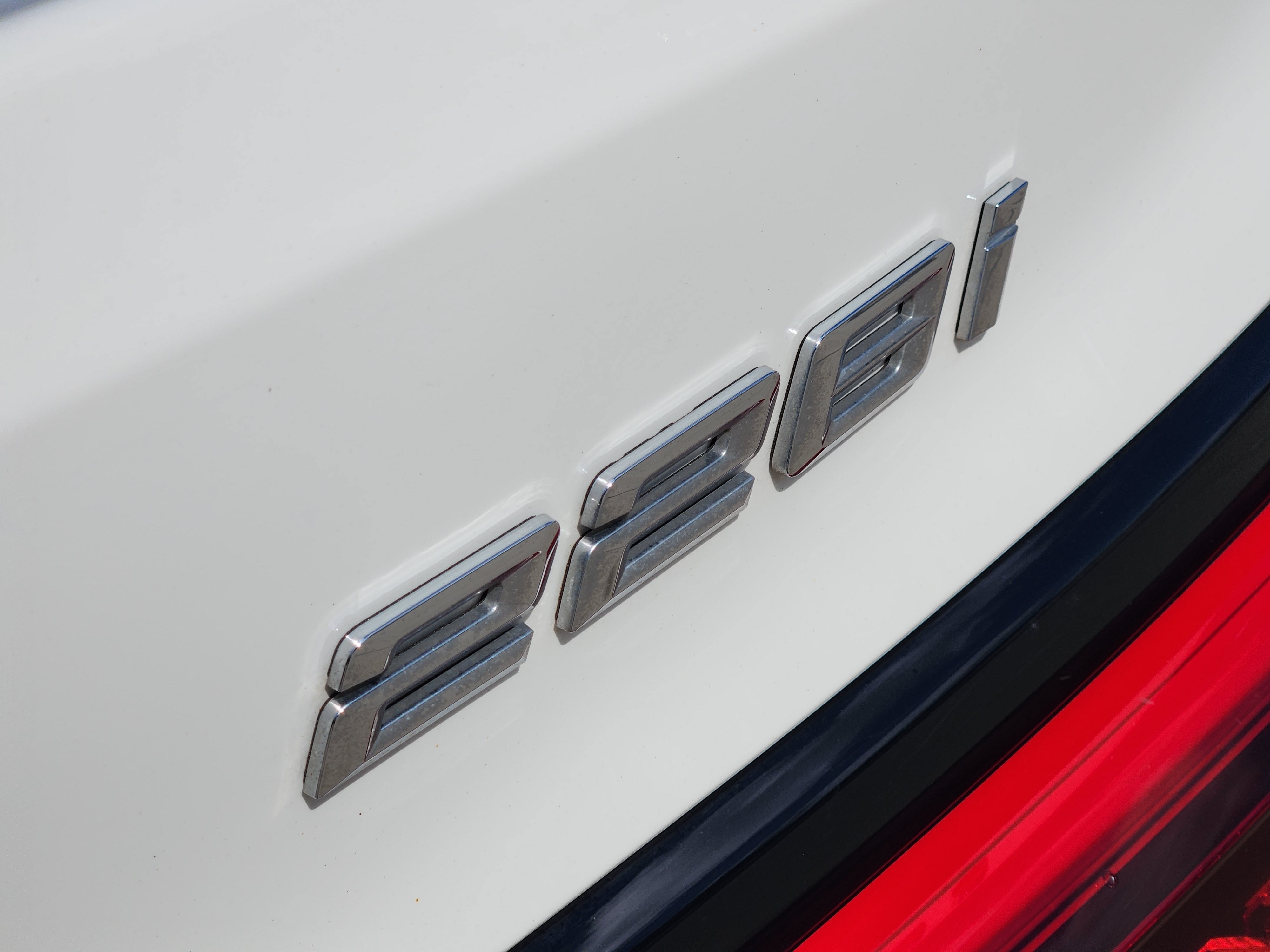 2022 BMW 2 Series 228i