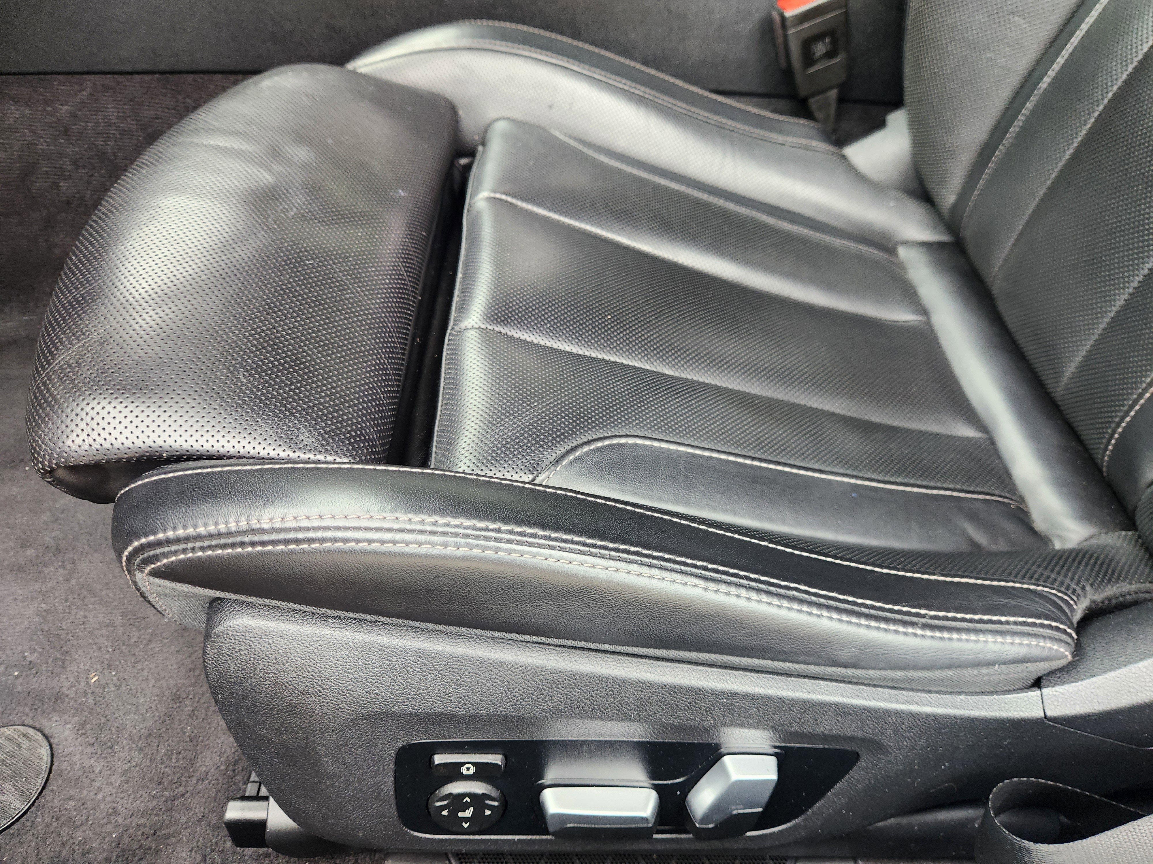 2022 BMW 8 Series 840i