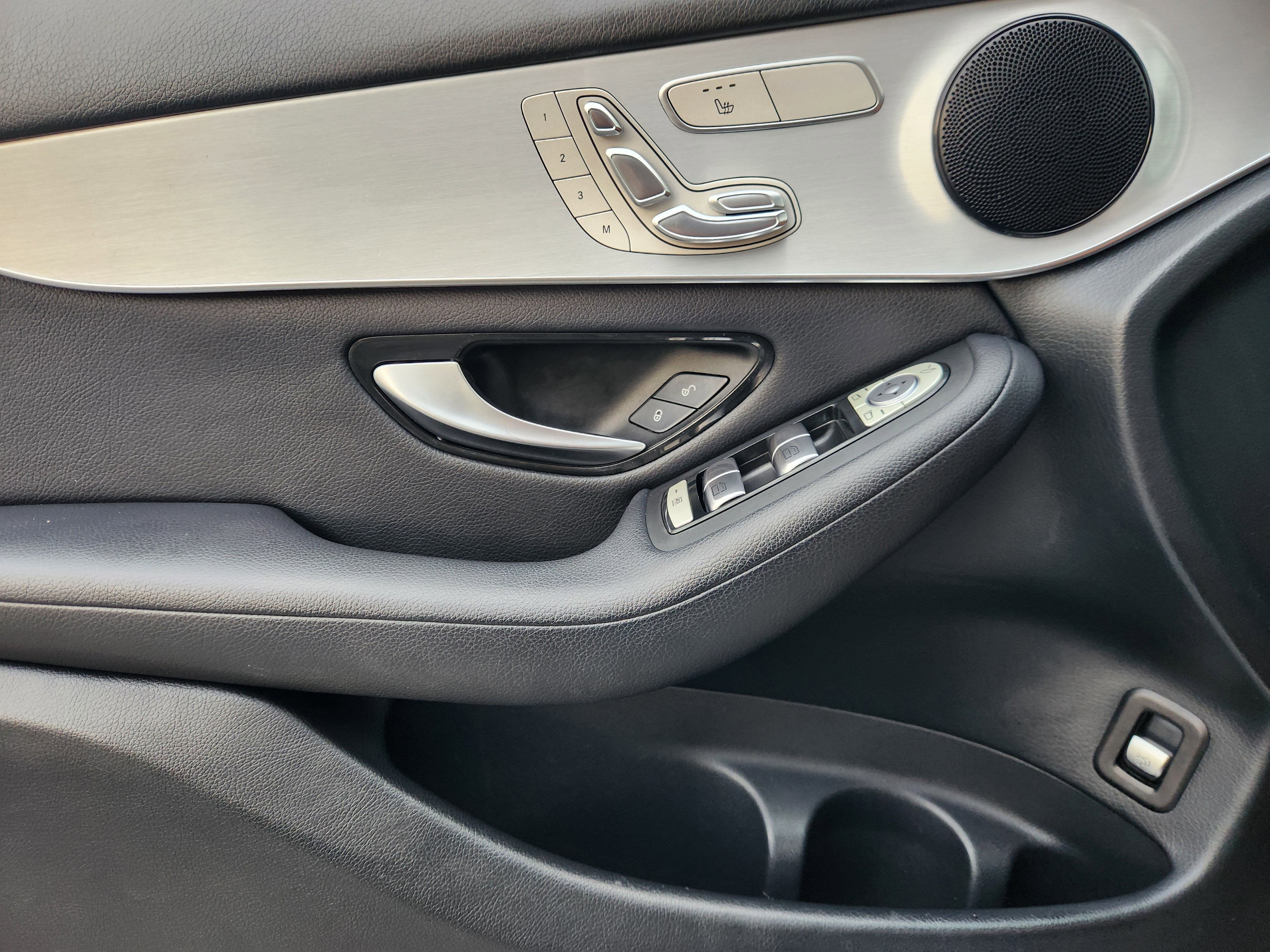 2020 Mercedes-Benz GLC GLC 300