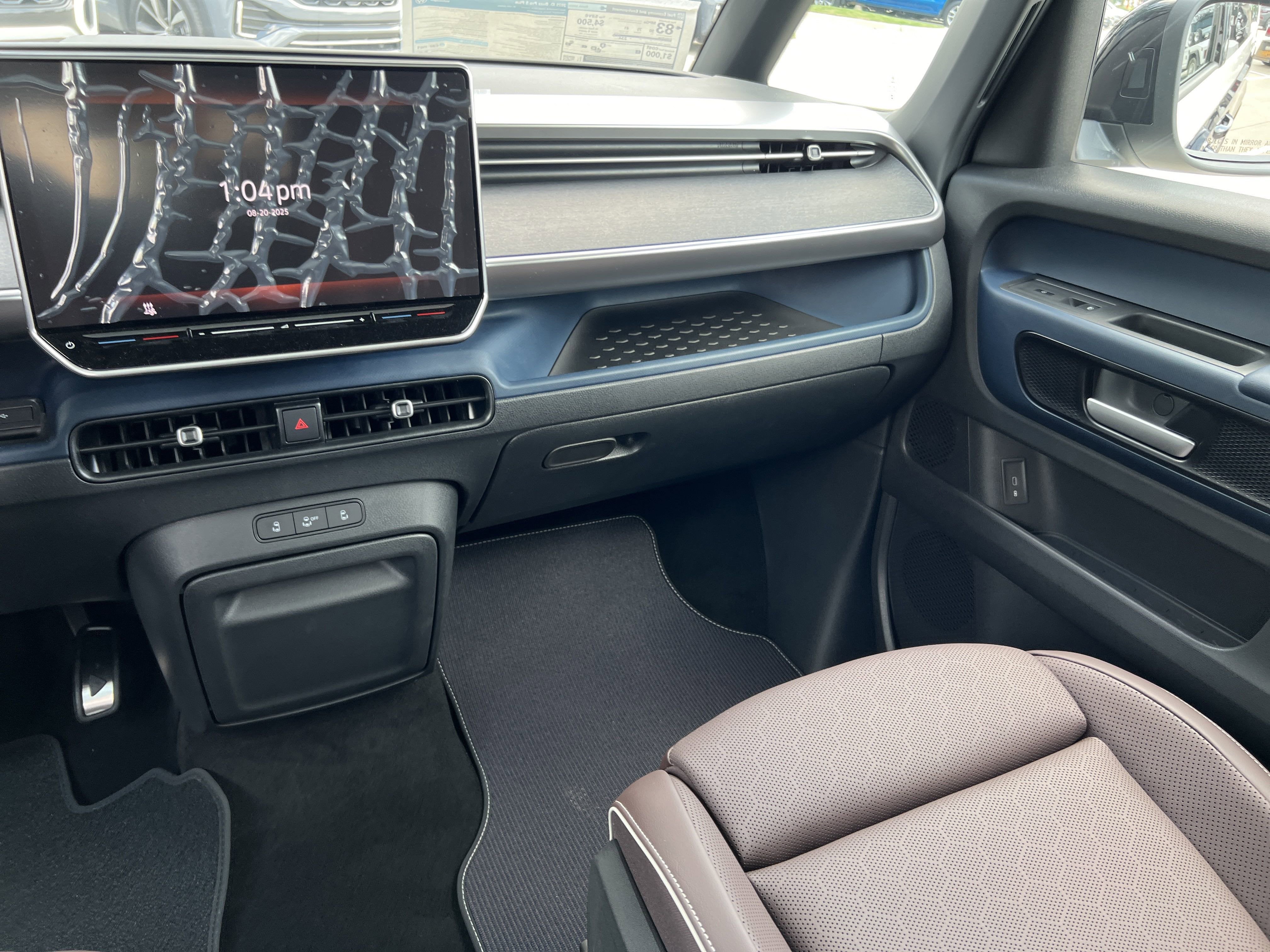 2025 Volkswagen ID. Buzz Pro S Plus