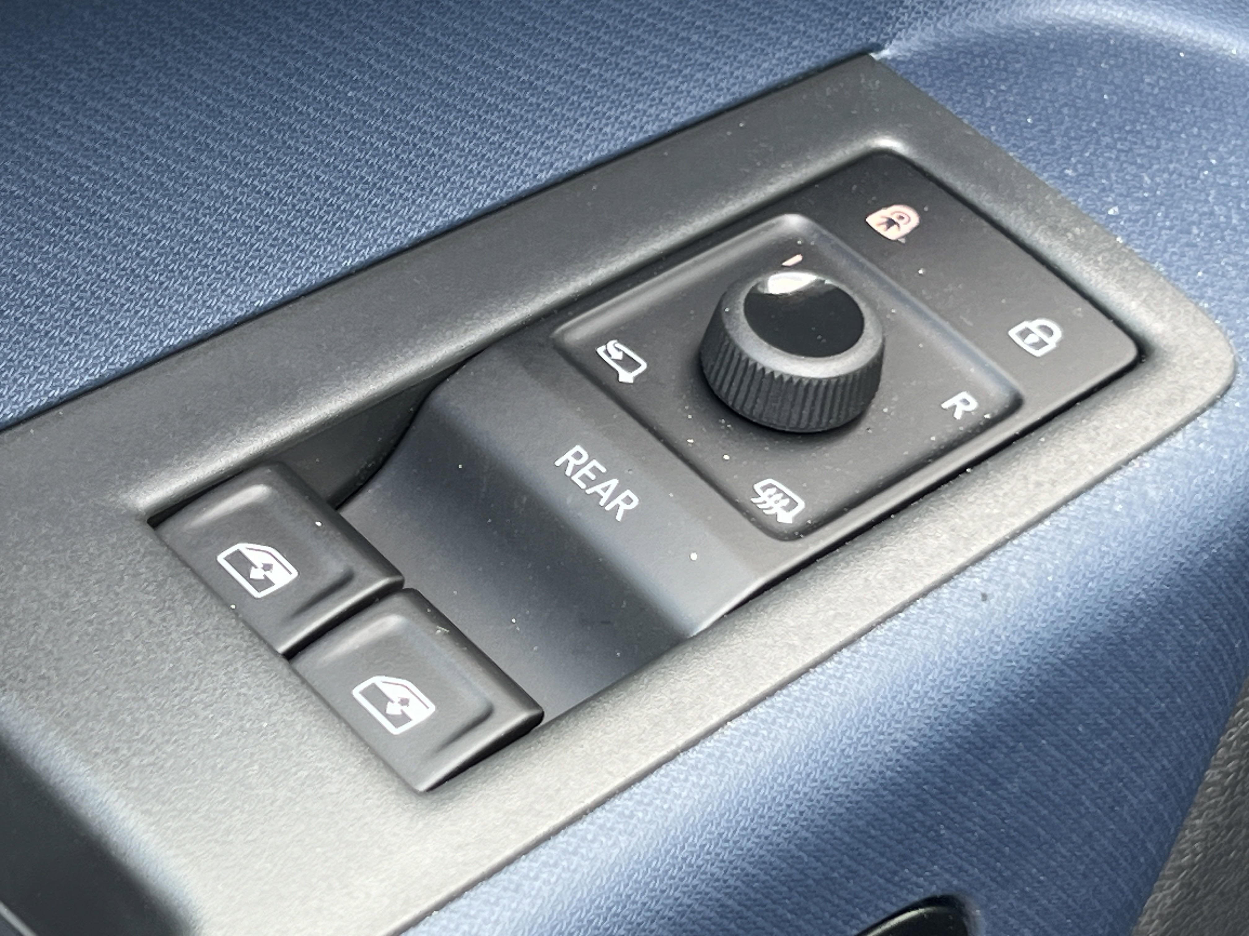 2025 Volkswagen ID. Buzz Pro S Plus