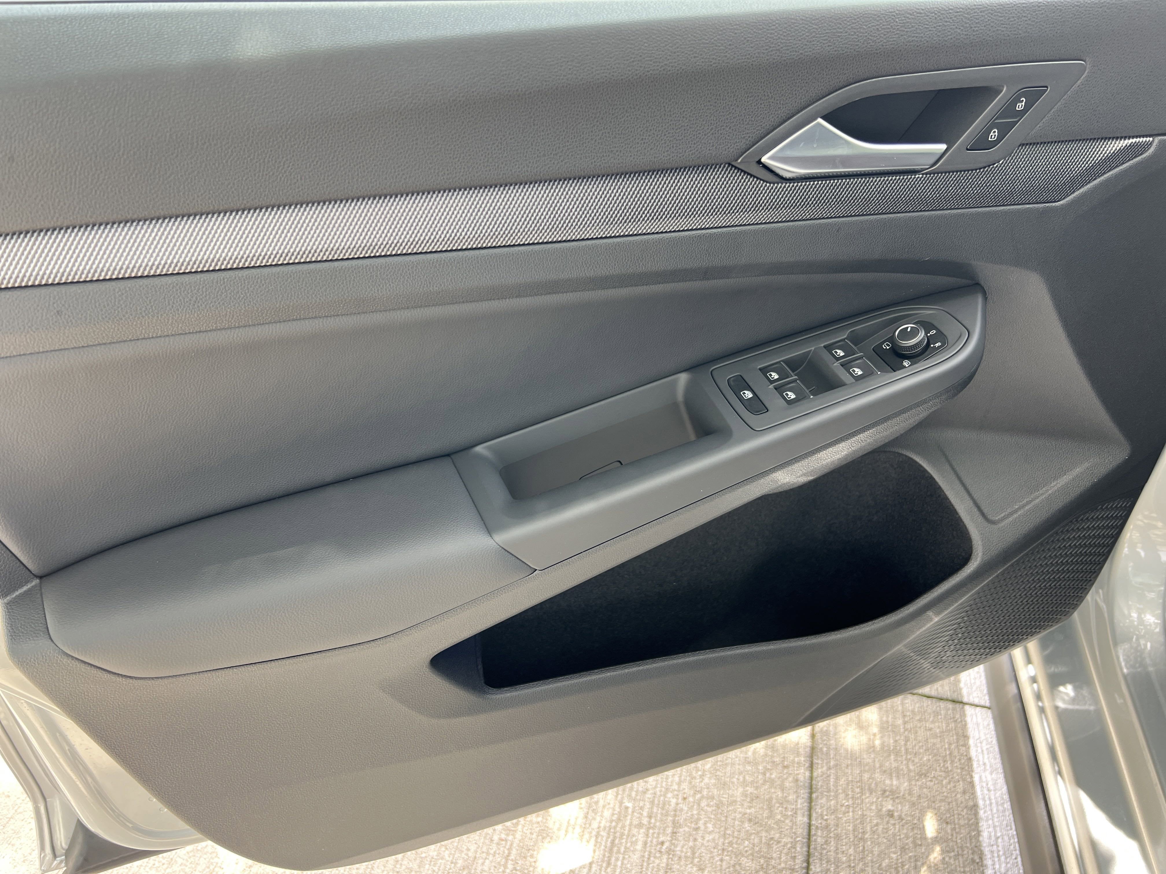 2025 Volkswagen Golf GTI SE