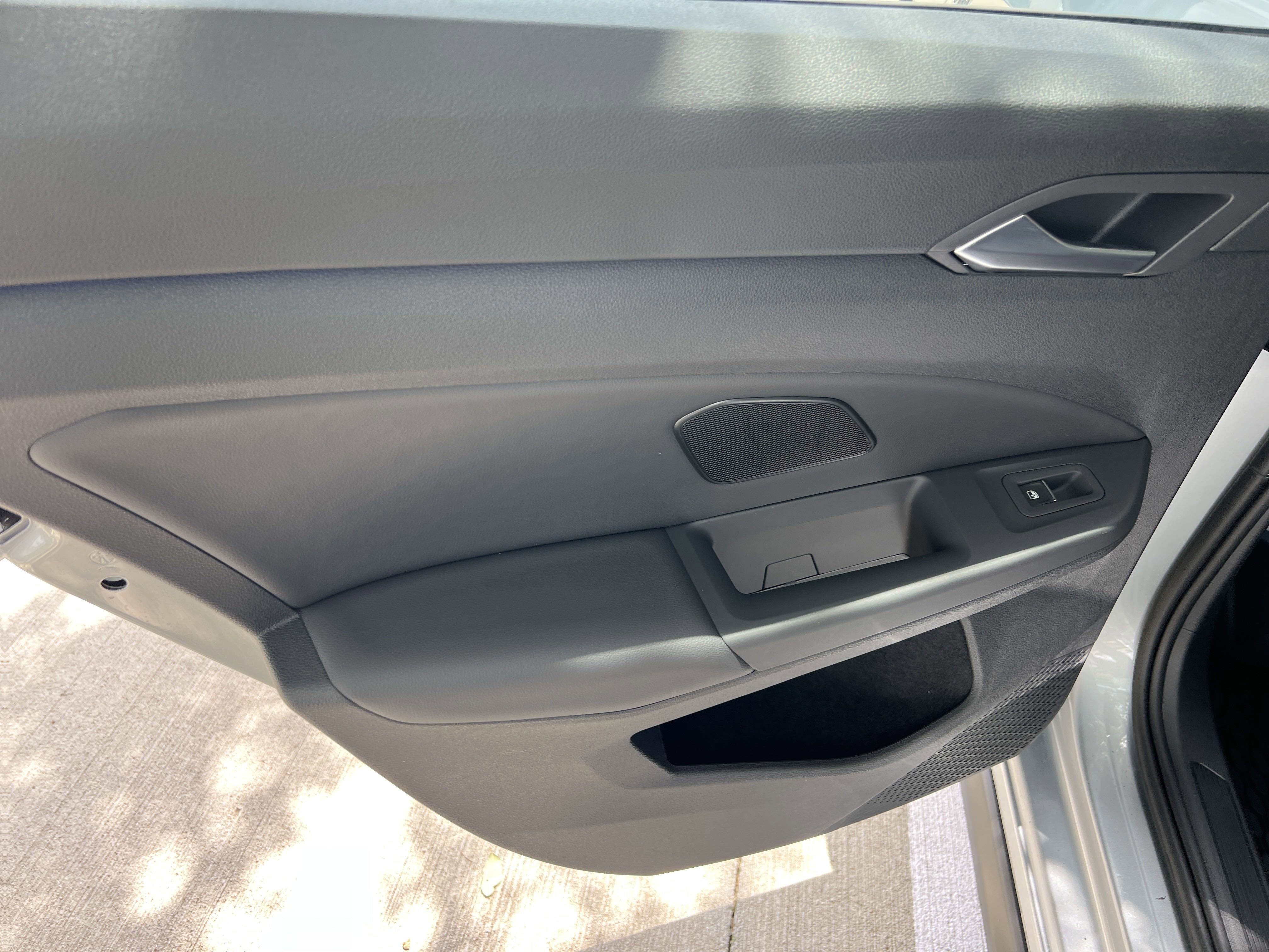 2025 Volkswagen Golf GTI SE